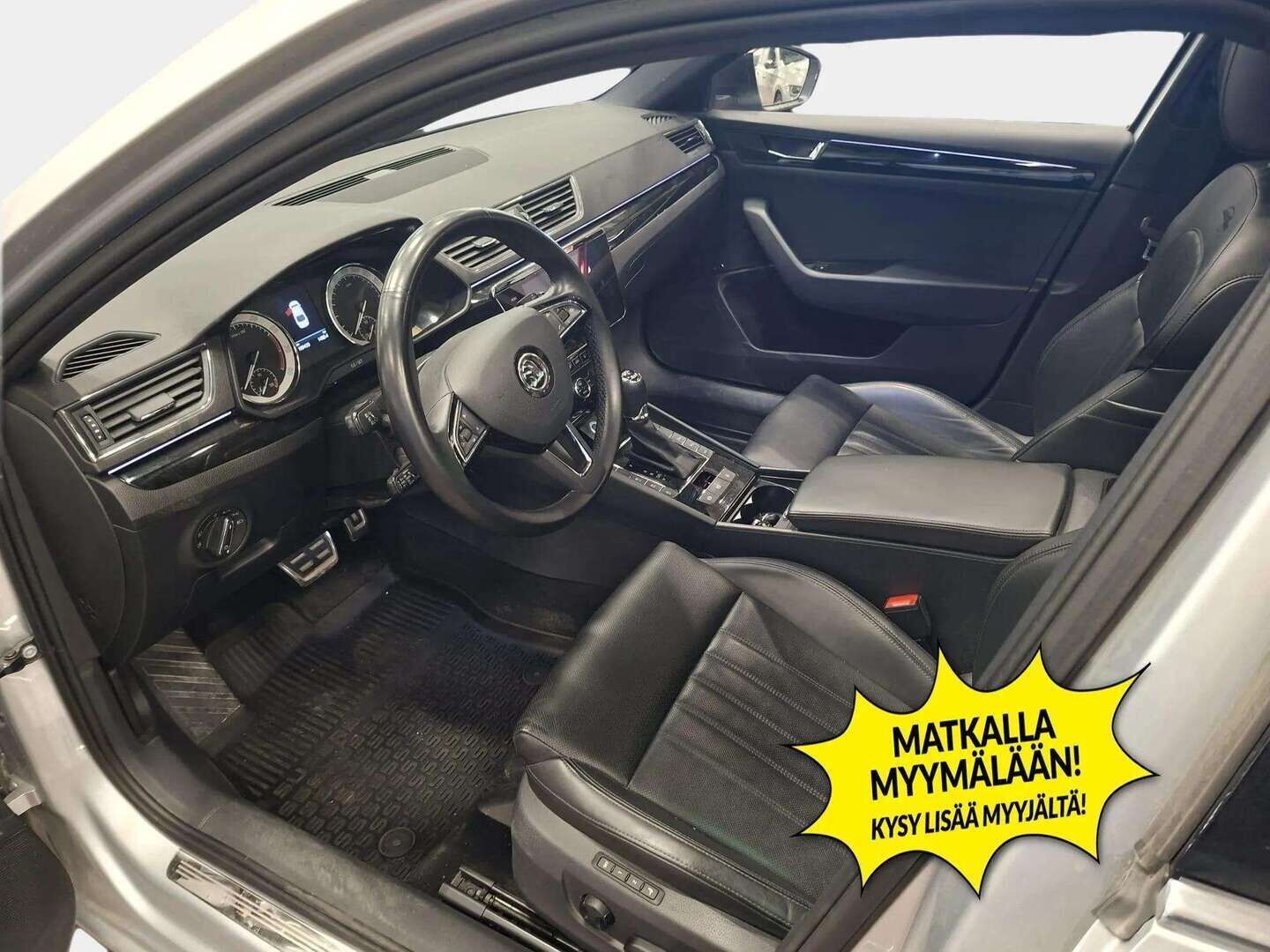 Skoda Superb 2018 2,0 TSI 280 4x4 L&K BusinessLine DSG Autom. - | Webasto | ACC | Canton | Panorama | Ilmastoidut nahkapenkit sähköllä ja muisteilla | Hierova kuljettajan istuin | Bi-Xenon | P.kamera & tutkat | Smartlink | BLIS | Lohkolämmitin | 
