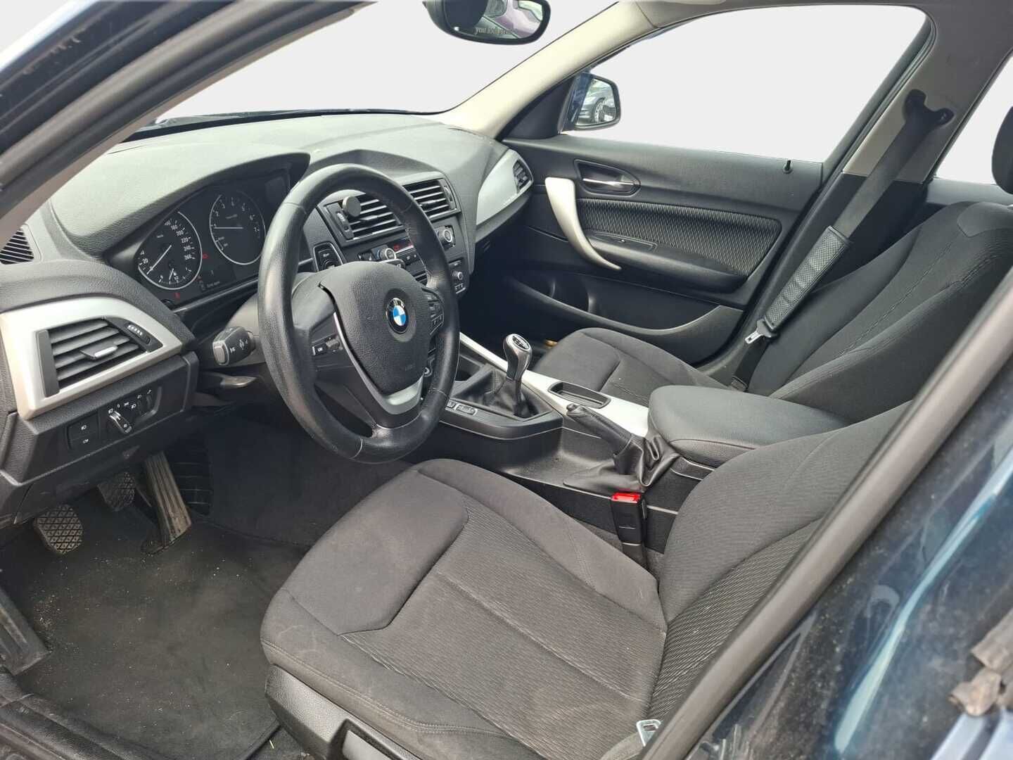 BMW 116 2011 F20 116i * Tutkat taakse / Lohko + sisä / Aut. Ilm  / Sadetunnistin * - Ketju vaihdettu 126tkm / Renkaat ok / Hyvä huoltohistoria *
