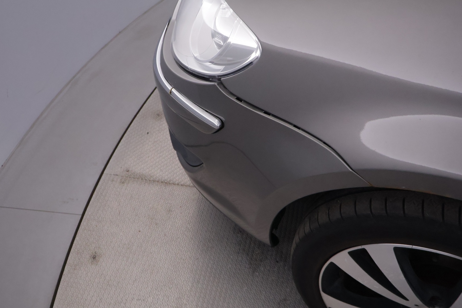 Volkswagen Touran 2007 2,0 TDI 103 kW DSG-autom. - YritysOutlet - Myydään vain yrityksille
