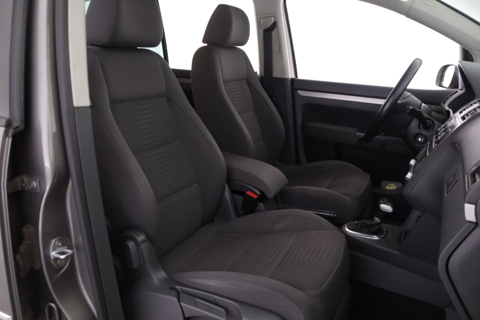 Volkswagen Touran 2007 2,0 TDI 103 kW DSG-autom. - YritysOutlet - Myydään vain yrityksille