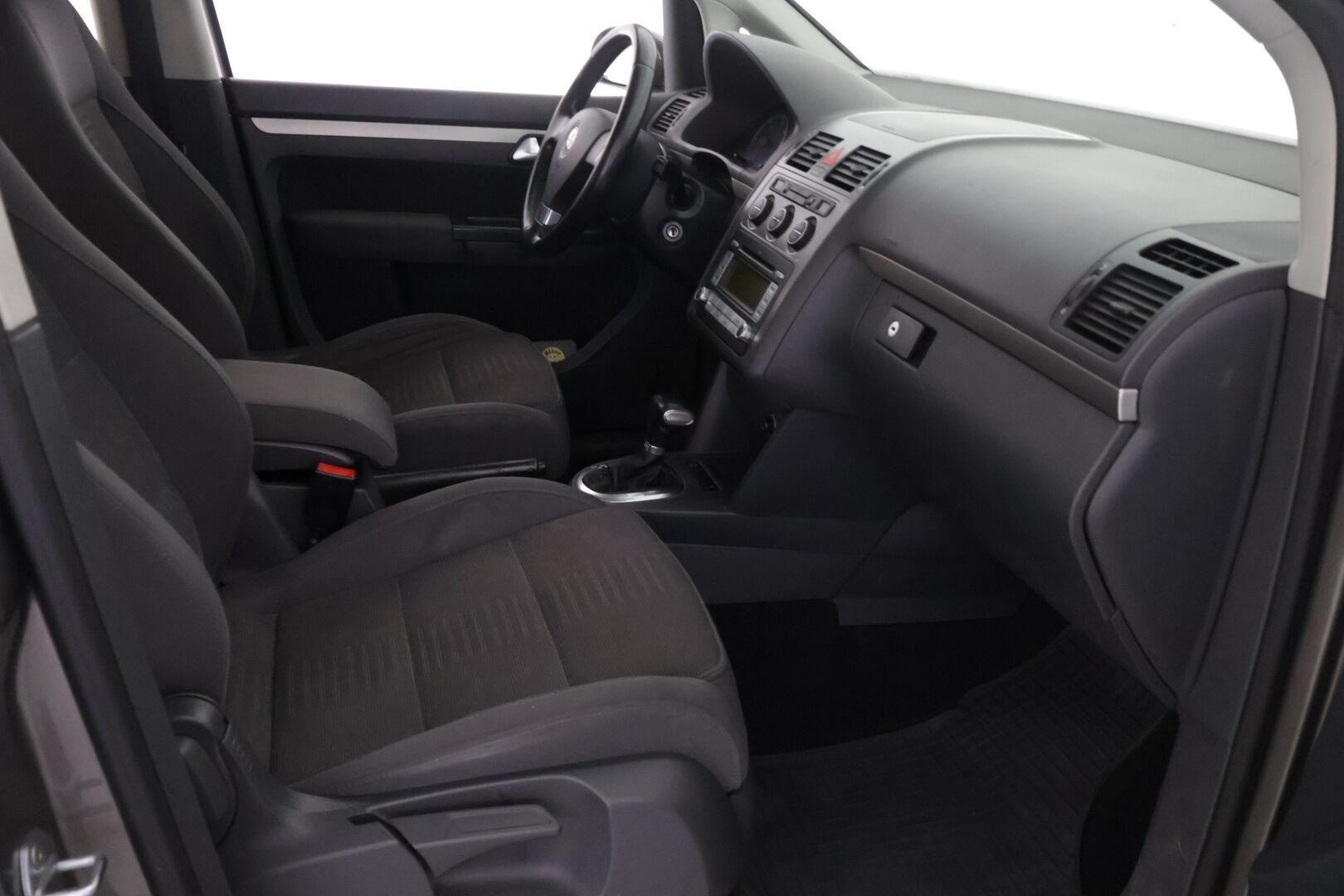 Volkswagen Touran 2007 2,0 TDI 103 kW DSG-autom. - YritysOutlet - Myydään vain yrityksille