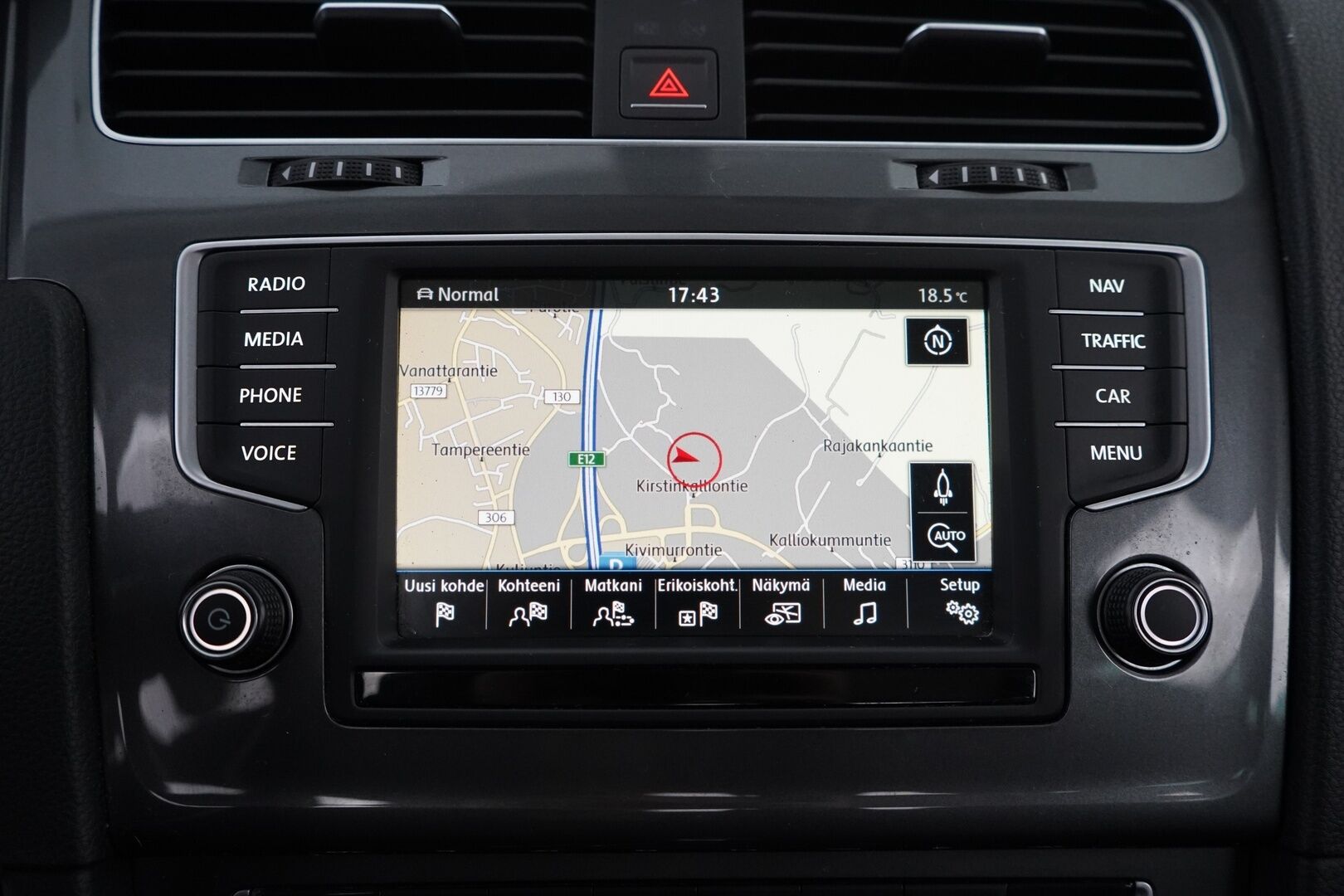 Volkswagen Golf 2016 Variant Alltrack 2,0 TDI 135 kW (184 hv) 4MOTION DSG-automaatti *ACC / Webasto / Koukku / Kamera / Navi* - Juuri katsastettu /Jakopää tehty 2023 / Suomi-auto / Kahdet vanteet / Juuri huollettu