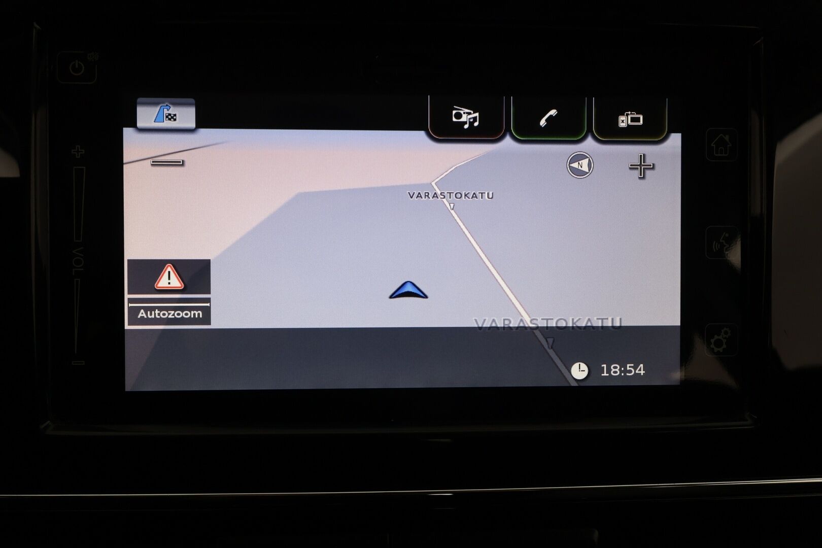 Suzuki Vitara 2016 1,6 VVT 4WD GL+ 5MT * ACC / P.kamera / Lohko+Sisä / Navi / Koukku / LED * - Suomi-auto / Kahdet renkaat aluvanteilla