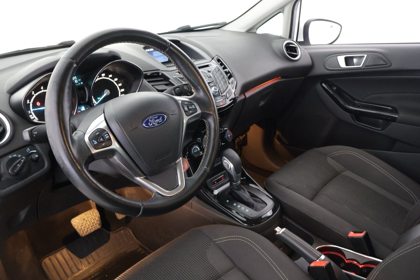 Ford Fiesta 2016 1,0 EcoBoost 100hv PowerShift A6 Titanium 5-ovinen - JAKOPÄÄ 09/24! / Hyvin huollettu ! / Juuri Leimattu! / Kahdet hyvät renkaat! HUUTOKAUPAT.COM