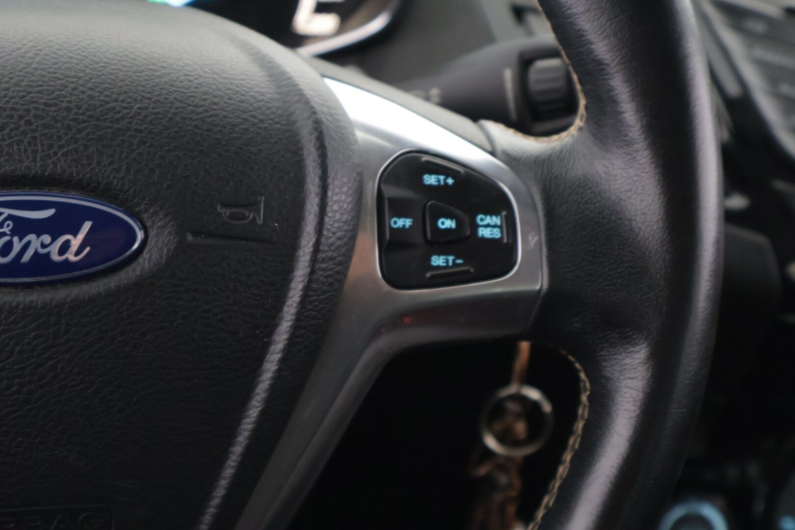 Ford Fiesta 2016 1,0 EcoBoost 100hv PowerShift A6 Titanium 5-ovinen - JAKOPÄÄ 09/24! / Hyvin huollettu ! / Juuri Leimattu! / Kahdet hyvät renkaat! HUUTOKAUPAT.COM