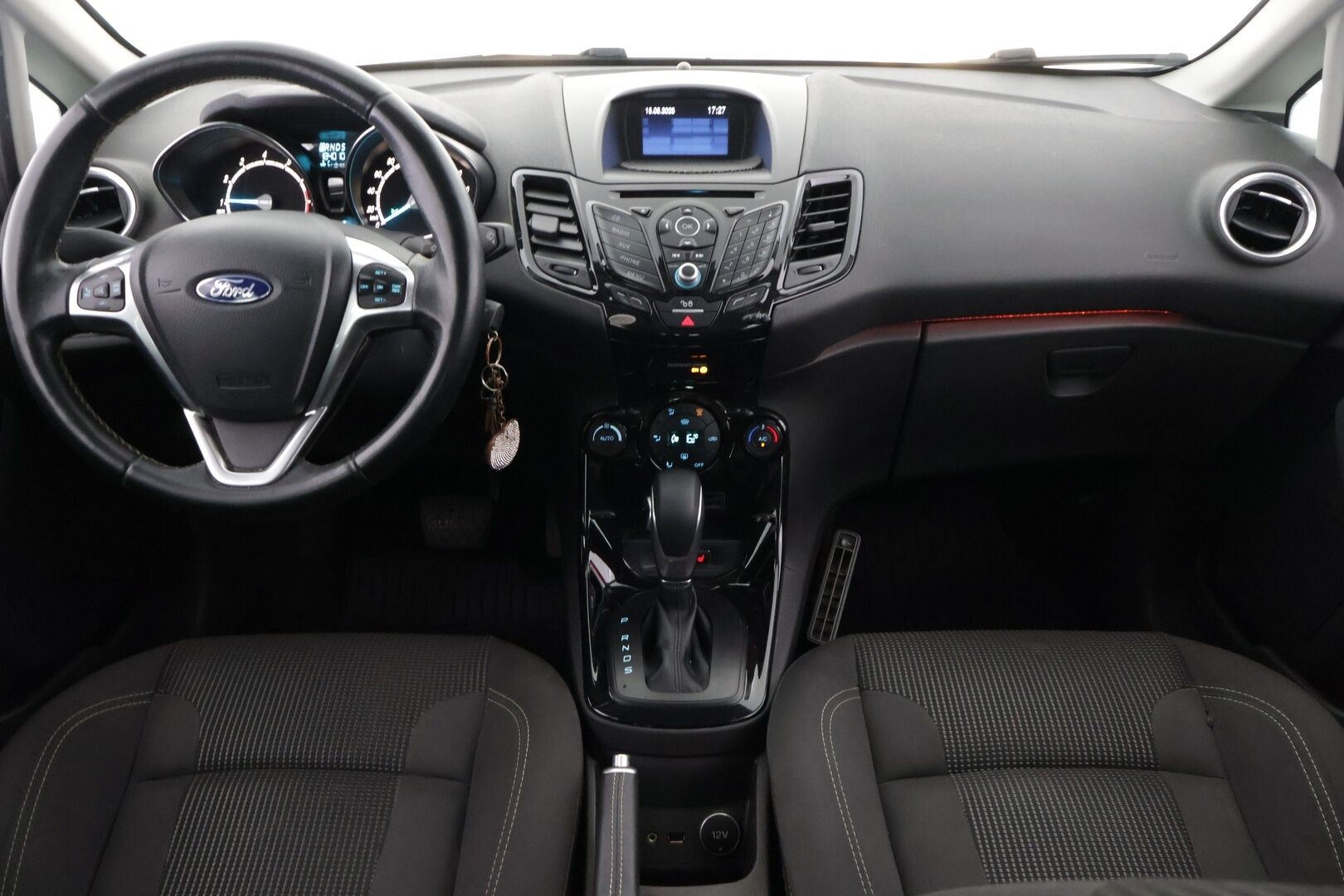 Ford Fiesta 2016 1,0 EcoBoost 100hv PowerShift A6 Titanium 5-ovinen - JAKOPÄÄ 09/24! / Hyvin huollettu ! / Juuri Leimattu! / Kahdet hyvät renkaat! HUUTOKAUPAT.COM