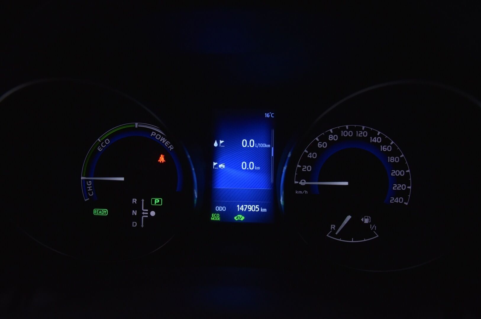 Toyota Auris 2016 Touring Sports 1,8 Hybrid Active **JUURI TULLUT!!! / Facelift! / Peruutuskamera / Vetokoukku / Vakkari / Xenon ** - *Juuri tullut* - Osta nyt, maksa vasta ensi vuonna