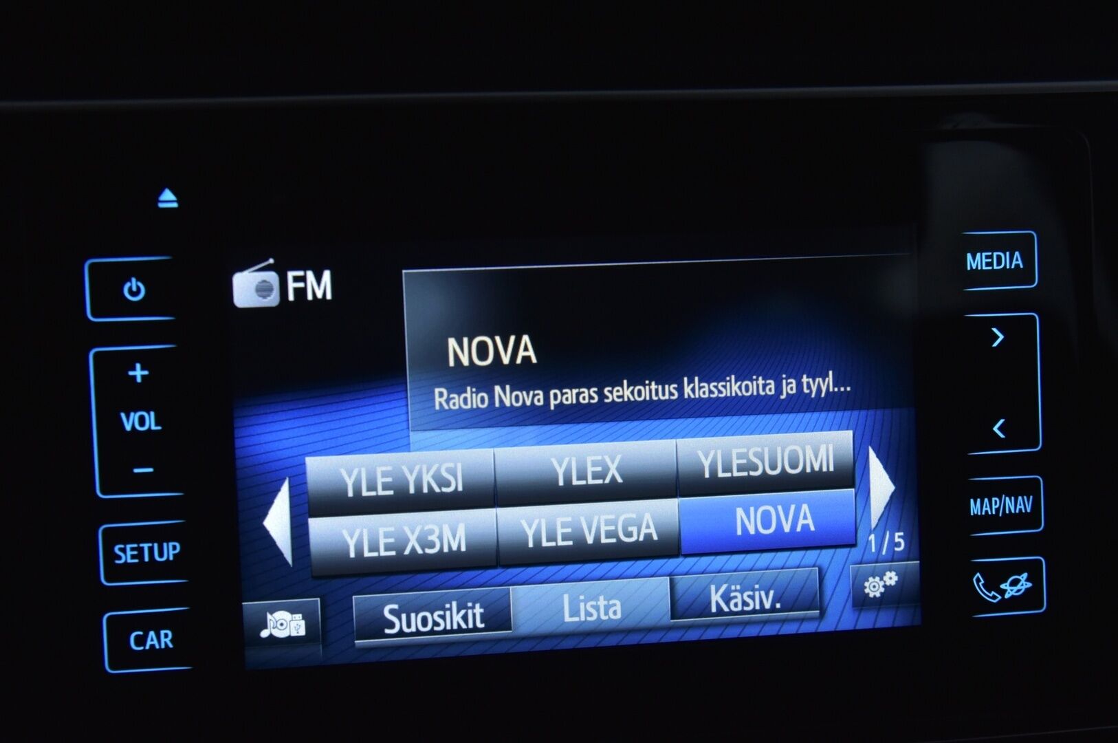 Toyota Auris 2016 Touring Sports 1,8 Hybrid Active **JUURI TULLUT!!! / Facelift! / Peruutuskamera / Vetokoukku / Vakkari / Xenon ** - *Juuri tullut* - Osta nyt, maksa vasta ensi vuonna