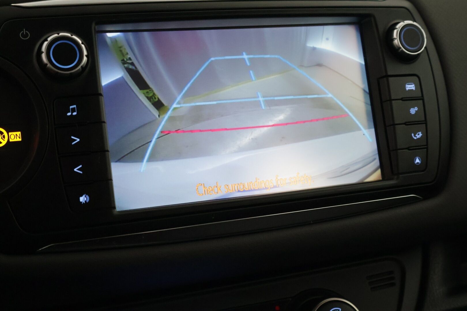 Toyota Yaris 2016 1,5 Hybrid Active** P-Kamera / Toyota Online / Kahdet renkaat** - Huoltokirja / Alu- vanteet