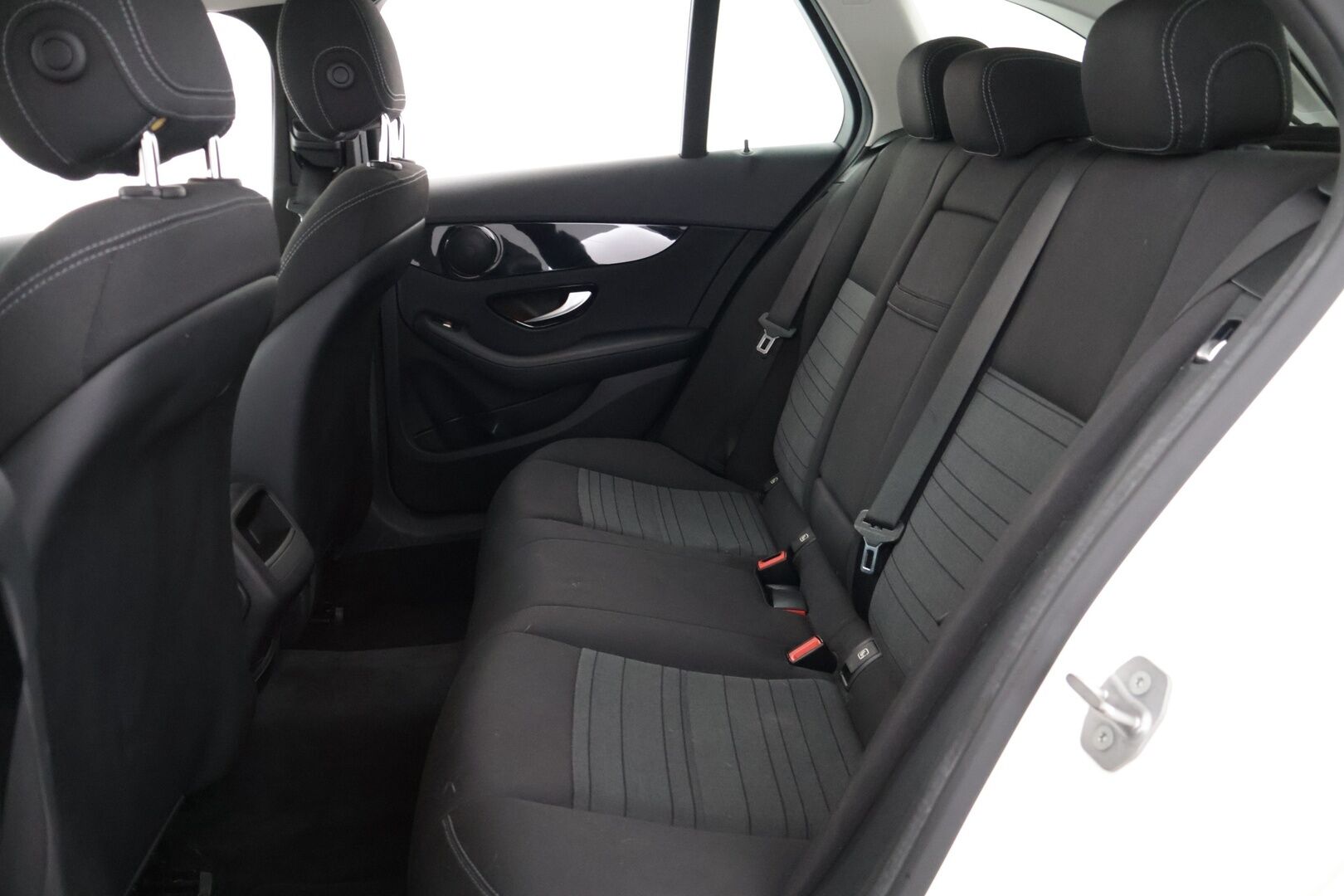 Mercedes-Benz C 2016 180 T A Premium Business - Juuri huollettu! | Suomi-auto | Vakkari | Lohko | ILS-LED | 2x Renkaat