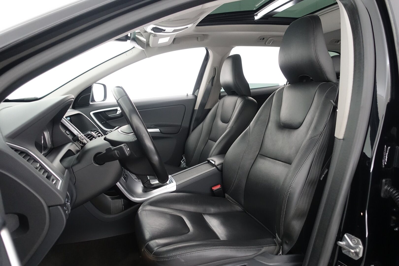 Volvo XC60 2017 XC60 D4 Summum aut - ** | Webasto | Digimittaristo | Panorama | Nahkasisusta | Suomi-auto | Ei Ad-blue | Tutkat | Muistipenkki | Keyless | Bluetooth | 2x renkaat & vanteet | **