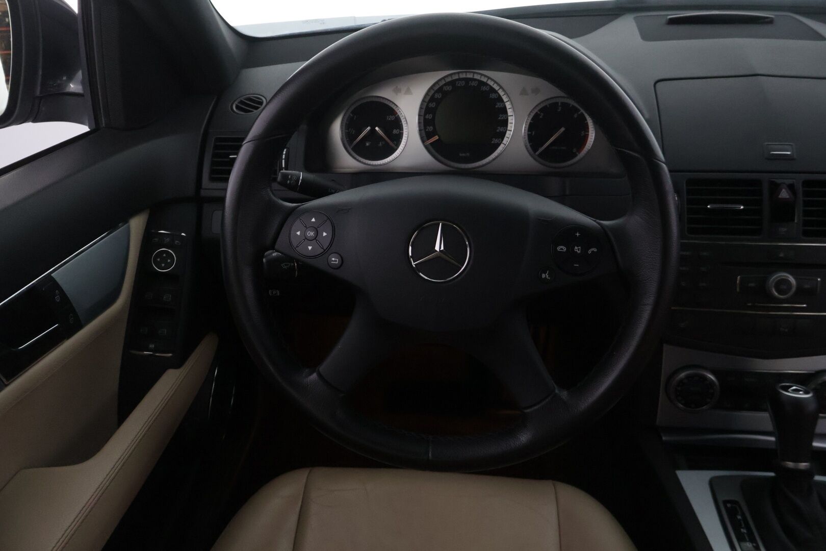 Mercedes-Benz C 2008 C 220 CDI Farmari (AC) 4ov 2148cm3 A - YritysOutlet - Myydään vain yrityksille