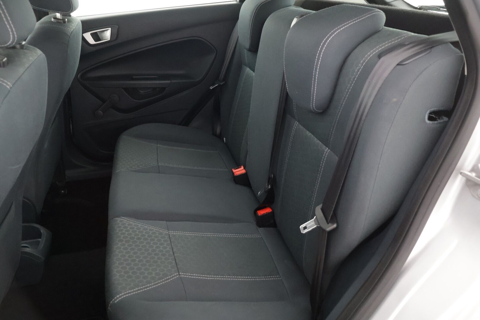 Ford Fiesta 2012 1,25 82 hv Titanium M5 5-ovinen *MYYDÄÄN HUUTOKAUPAT.COM*