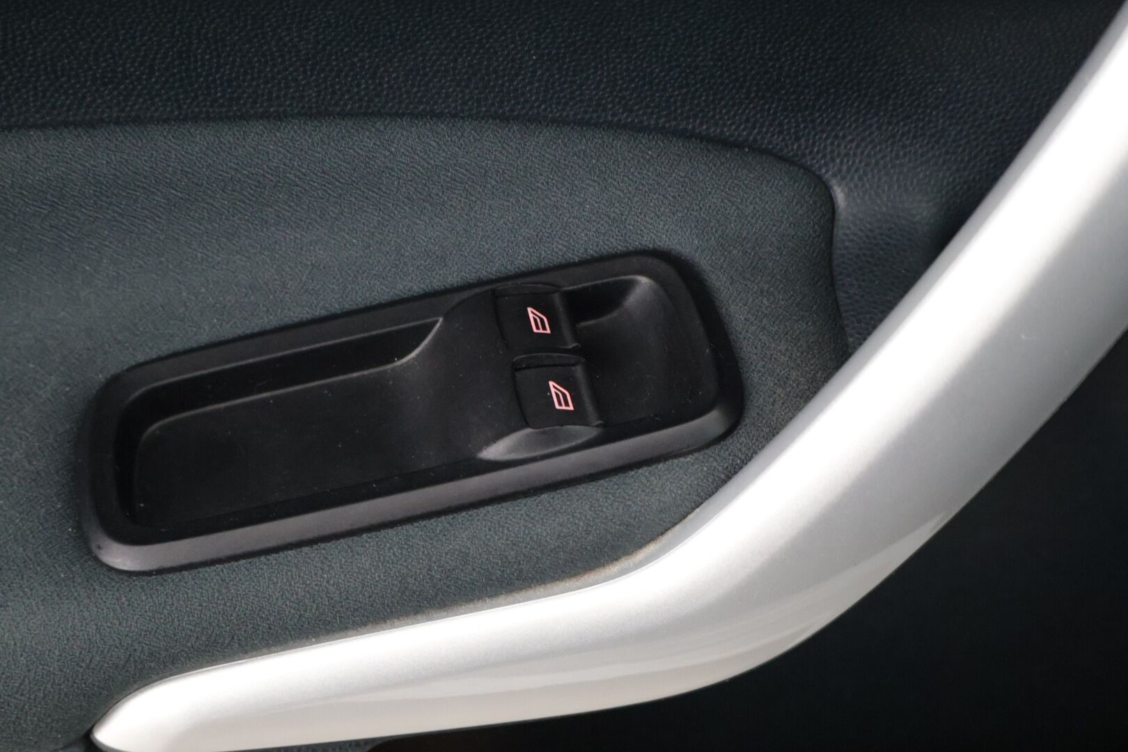 Ford Fiesta 2012 1,25 82 hv Titanium M5 5-ovinen *MYYDÄÄN HUUTOKAUPAT.COM*