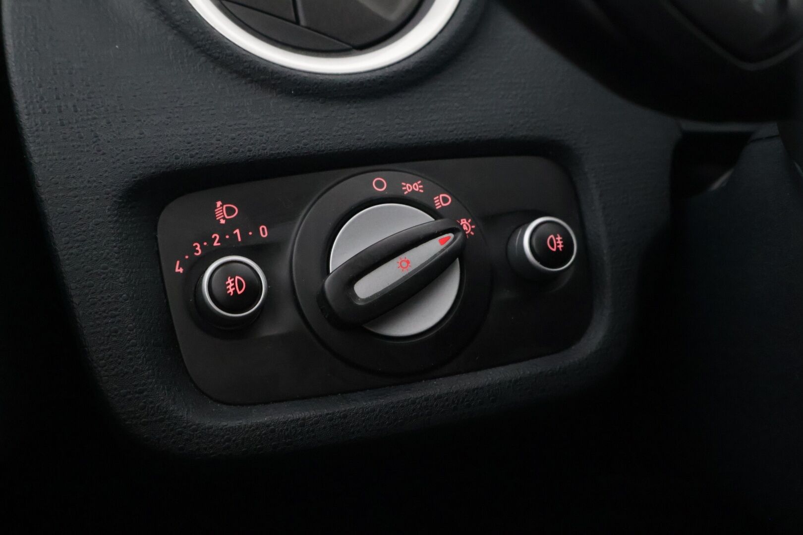 Ford Fiesta 2012 1,25 82 hv Titanium M5 5-ovinen *MYYDÄÄN HUUTOKAUPAT.COM*