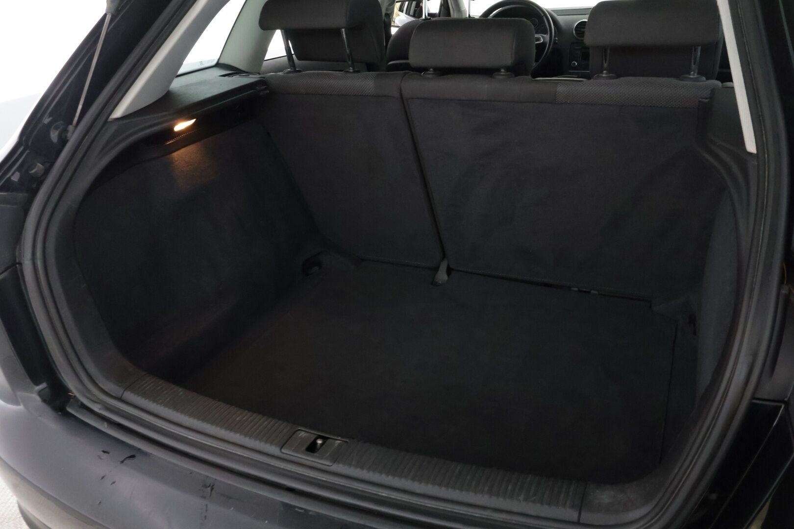 Audi A3 2012 Sportback Attraction Business 1,6 TDI e (DPF) 77 kW Start-Stop - *Myydään huutokaupat.com* - KORKO VAIN 3,99 %
