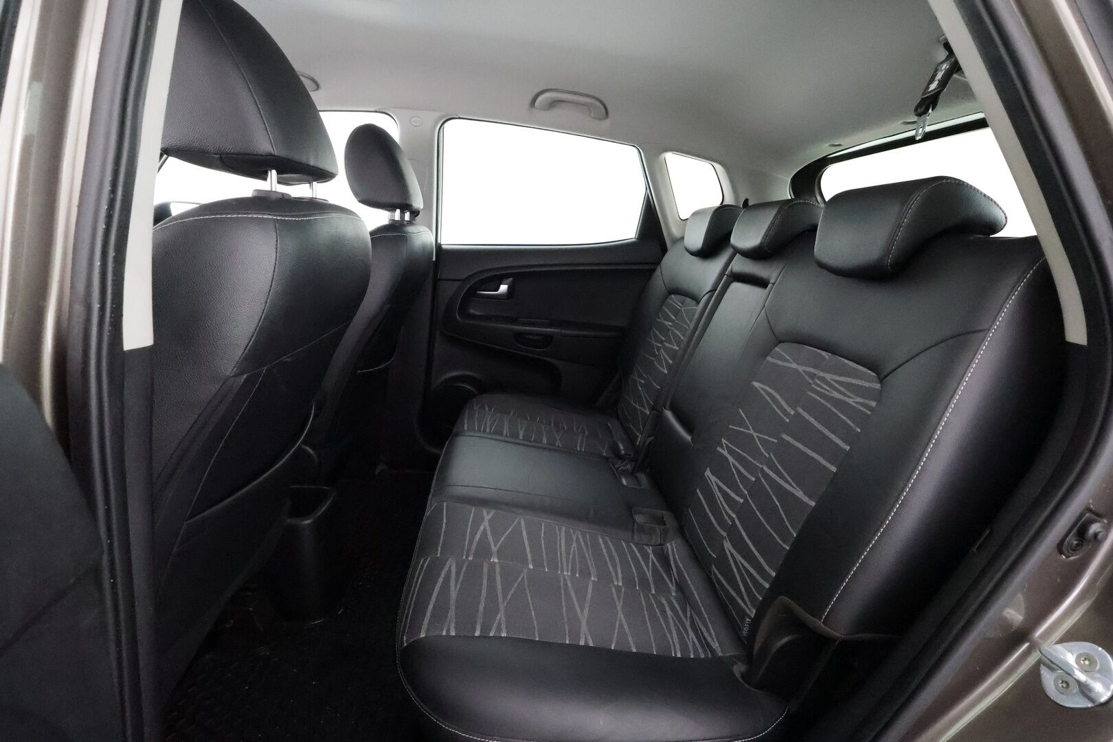 Kia Venga 2016 1,6 ISG TX 5D EcoDynamics - | Vakkari | P.Kamera | LED | Bluetooth | Suomi-auto | Kahdet Renkaat |