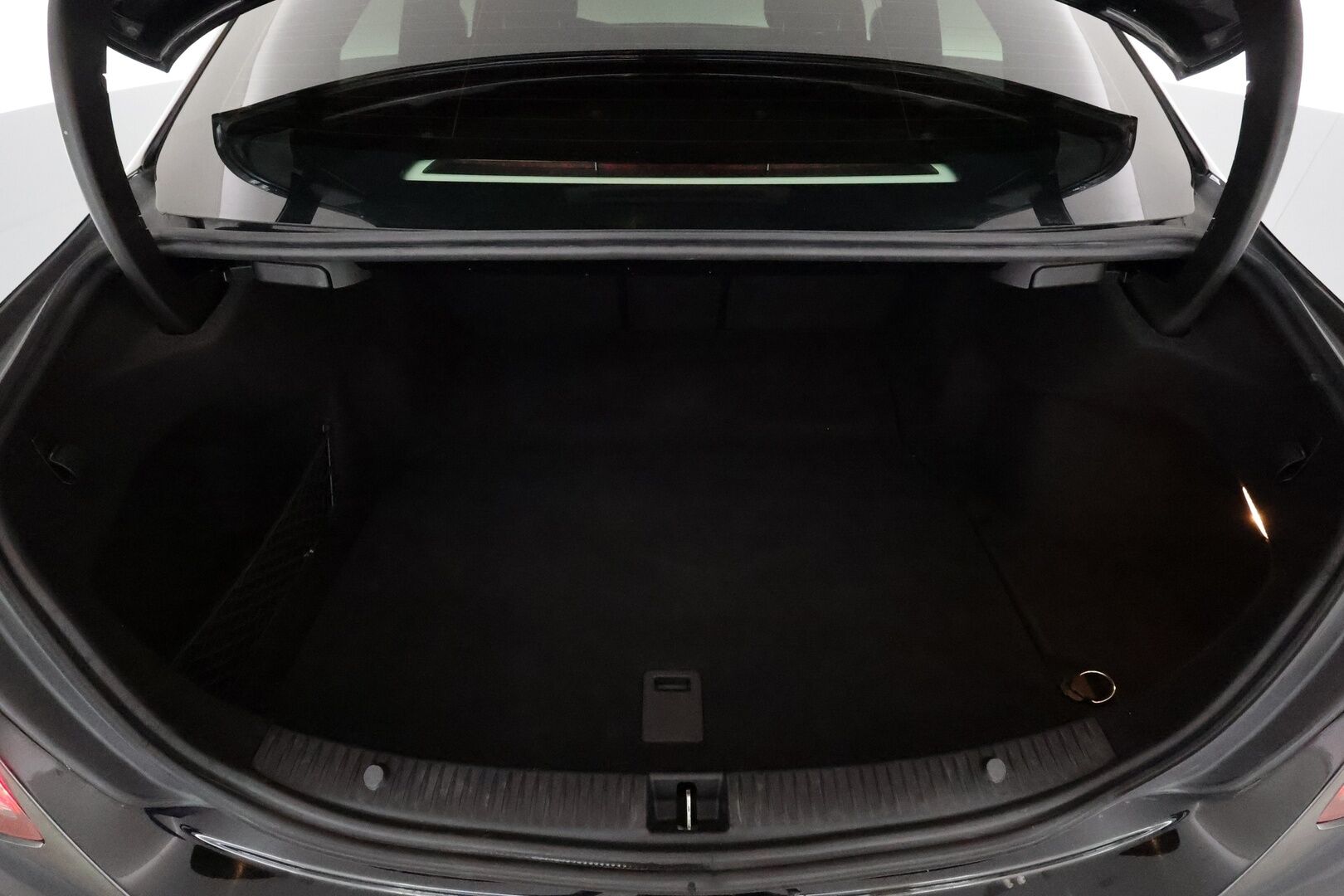 Mercedes-Benz C 2015 200 BlueTec A Premium Business * Vetokoukku / Lohkolämmitin / LED / Sporttipenkit / Vakkari - Suomi-auto / Kahdet Renkaat / 2x Renkaat alkuperäisvantein!