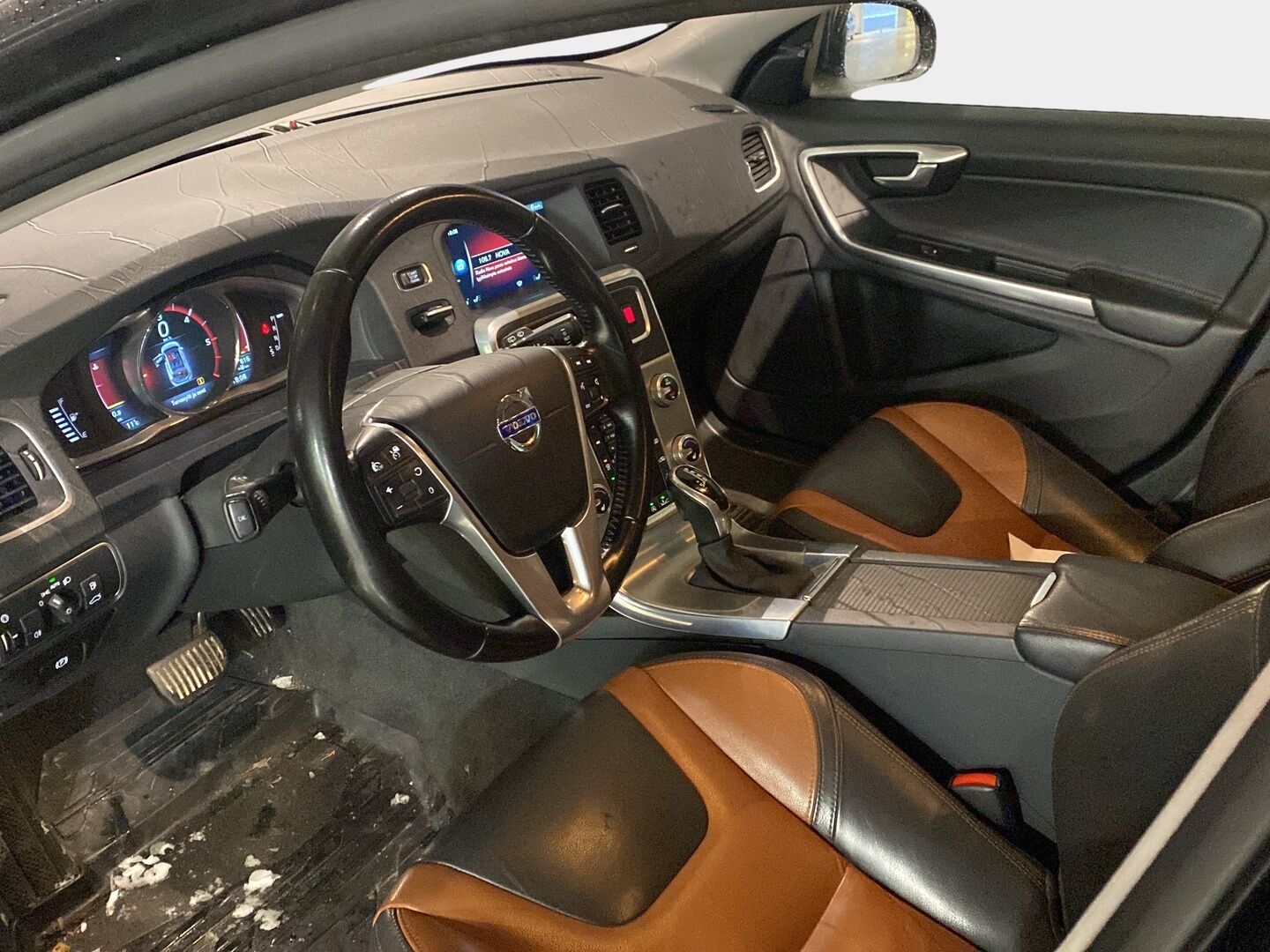 Volvo V60 Cross Country 2016 D4 AWD Business Summum aut *Webasto / ACC / VOC / Koukku / Muistipenkki / Nahat / Tutkat / 2x renkaat ja vanteet* - Jakohihna vaihdettu 2025 / Huippukuntoiset Nokian nastarenkaat - HULLUT VÄLIPÄIVÄT KORKOTARJOUS 2,49%