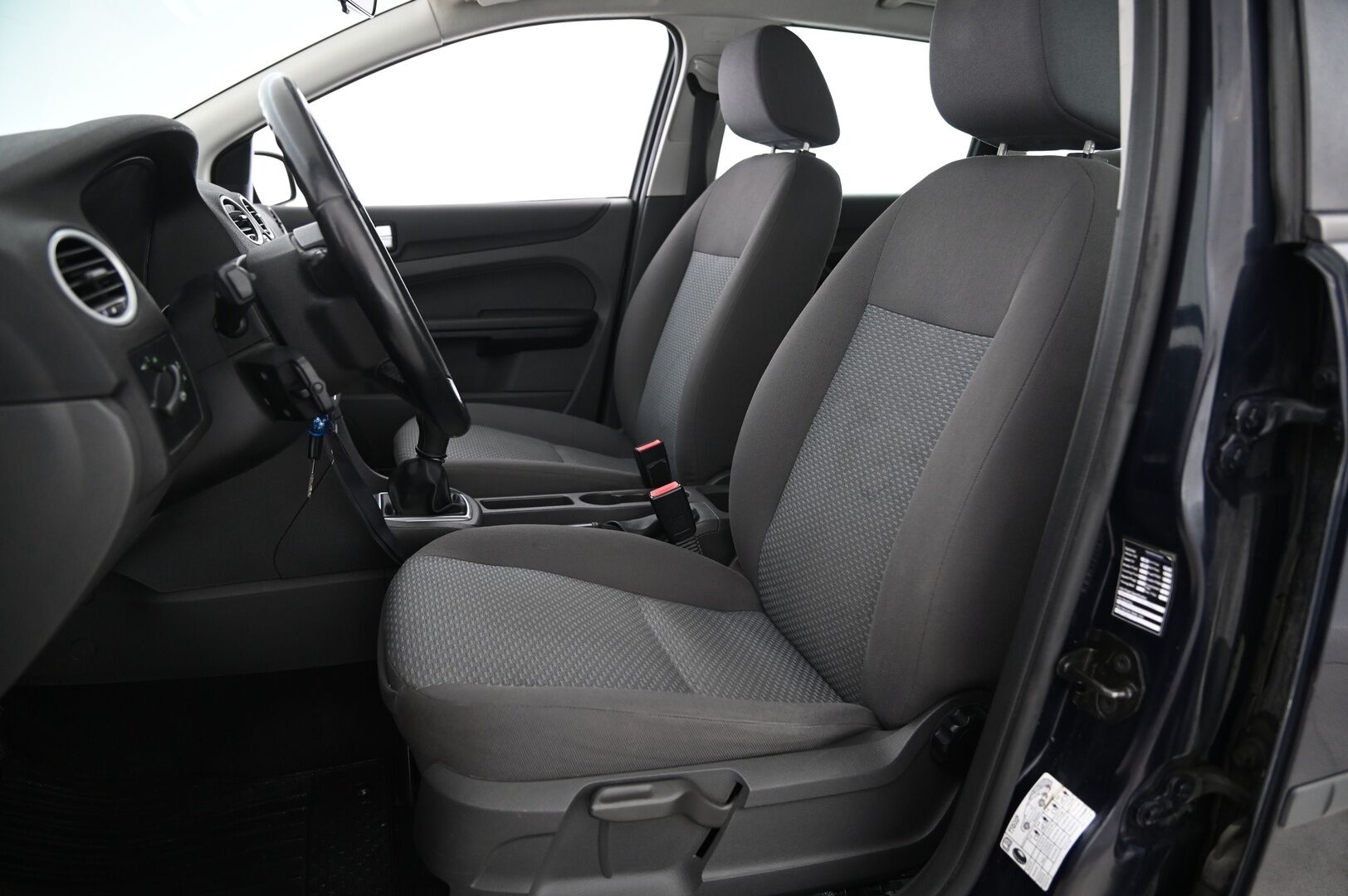 Ford Focus 2006 *Myydään Huutokaupat.com*