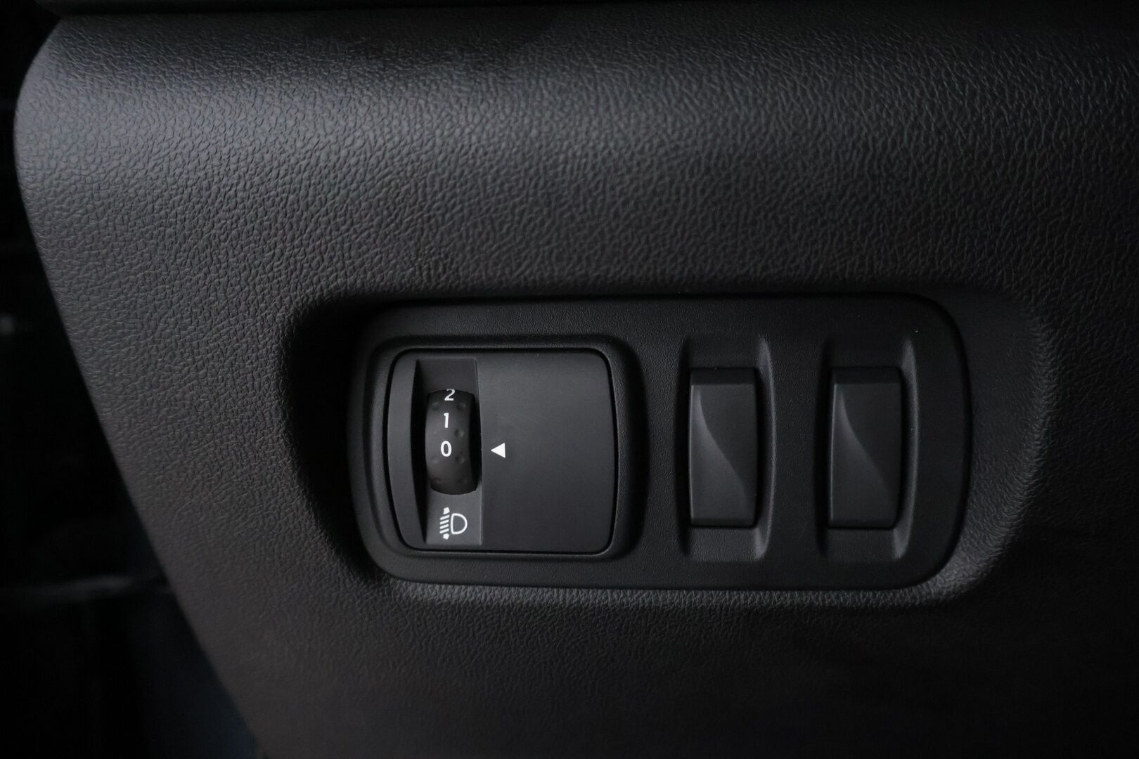 Renault Kadjar 2015 Energy TCe 130 Zen - Suomiauto | Vetokoukku | Lohko&Sisä | Vakkari | Puolinahkapenkit | Navi