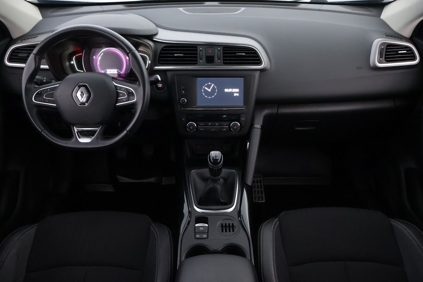 Renault Kadjar 2015 Energy TCe 130 Zen - Suomiauto | Vetokoukku | Lohko&Sisä | Vakkari | Puolinahkapenkit | Navi