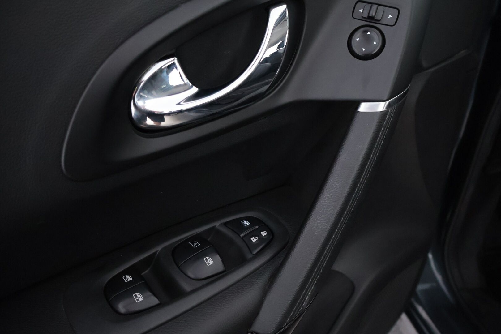 Renault Kadjar 2015 Energy TCe 130 Zen - Suomiauto | Vetokoukku | Lohko&Sisä | Vakkari | Puolinahkapenkit | Navi