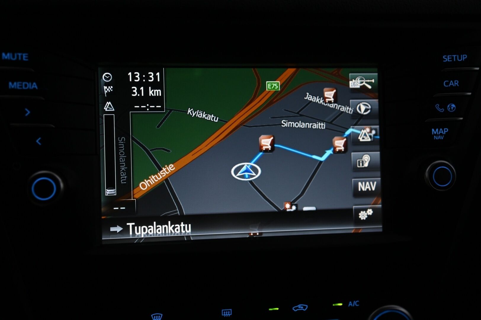 Toyota Avensis 2015 1,8 Valvematic Active Sedan Multidrive S *Koukku / P*Kamera / Navi / Vakkari* - *2x renkaat / Juuri saapunut*