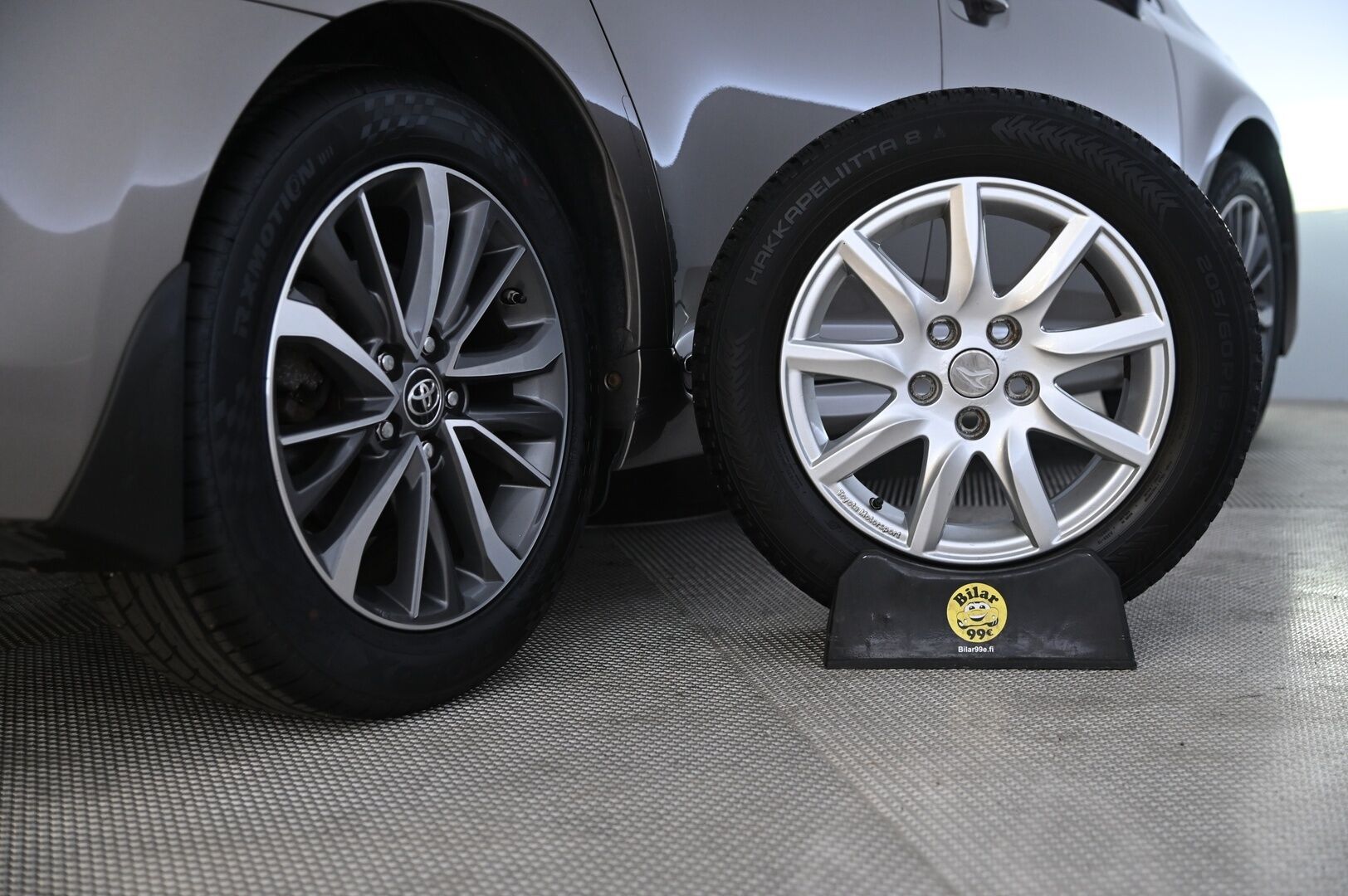 Toyota Avensis 2015 1,8 Valvematic Active Sedan Multidrive S *Koukku / P*Kamera / Navi / Vakkari* - *2x renkaat / Juuri saapunut*