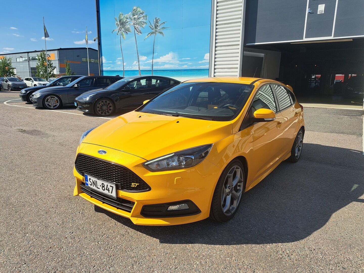 Ford Focus 2015 2,0 TDCi 185 hv Start/stop M6 ST 5-ovinen - * Webasto / Recaro / Sony Audio / Lämm.Tuulilasi / Xenon / P.Tutka / Upea yksilö! *