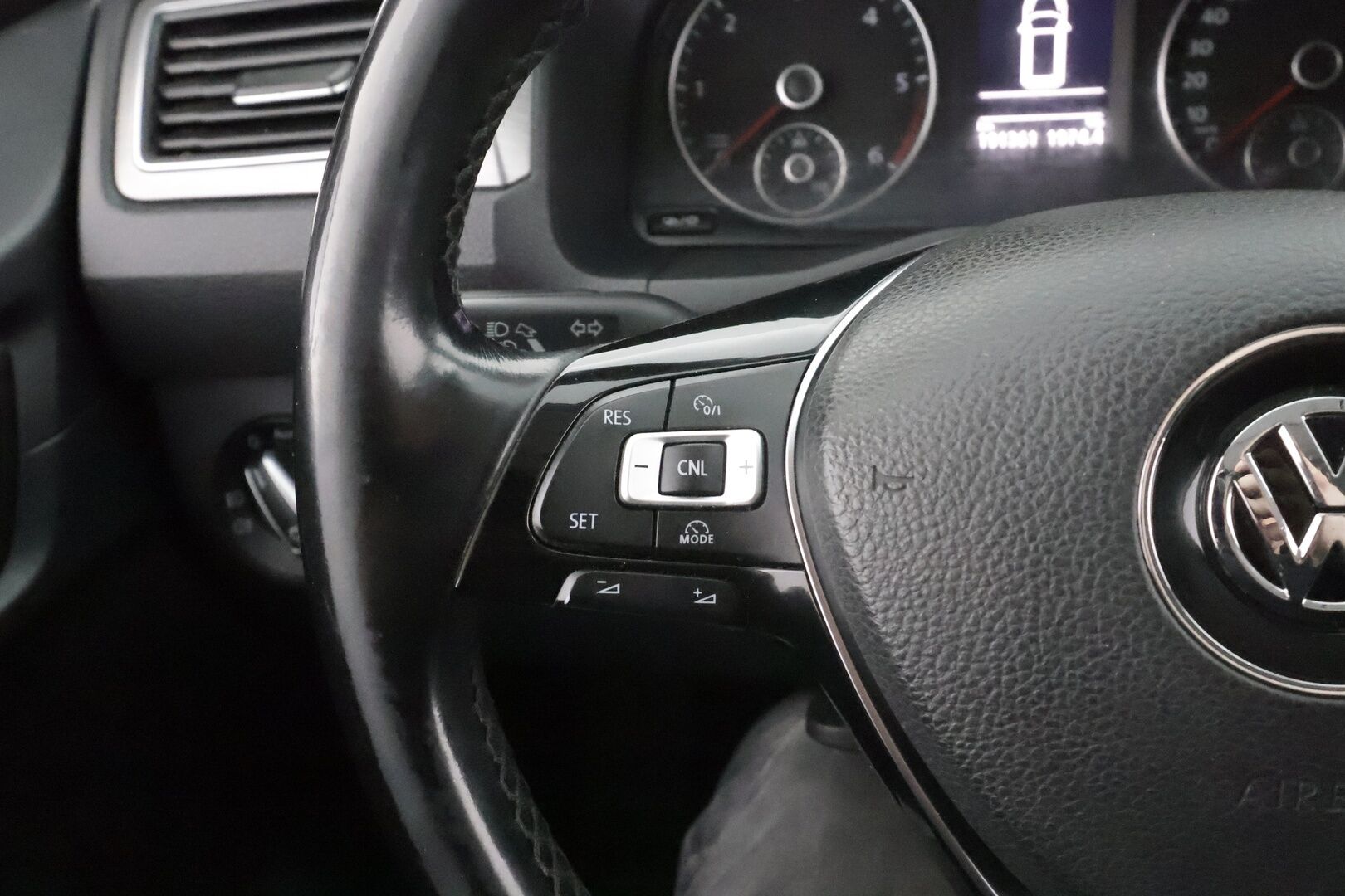 Volkswagen Caddy Maxi 2016 Comfortline 2,0 TDI 75kW DSG 7-P * 1-om Suomi-auto / Webasto / Vakkari / Bluetooth / P.Tutka * - Kahdet renkaat aluvanteilla