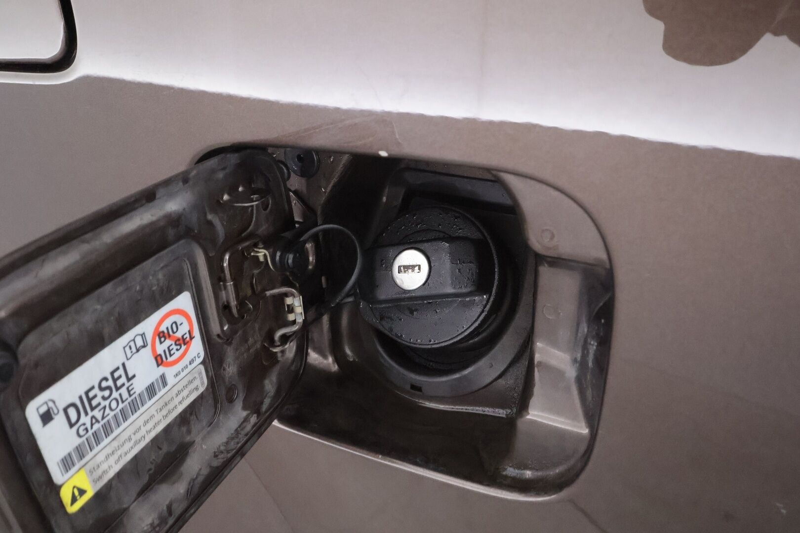 Volkswagen Caddy Maxi 2016 Comfortline 2,0 TDI 75kW DSG 7-P * 1-om Suomi-auto / Webasto / Vakkari / Bluetooth / P.Tutka * - Kahdet renkaat aluvanteilla