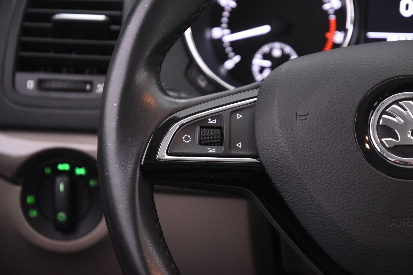 Skoda Yeti 2016 1,4 TSI 150 4x4 Style DSG Autom. *Neliveto / Vakionopeudensäädin / P-kamera / Tutkat / Carplay*