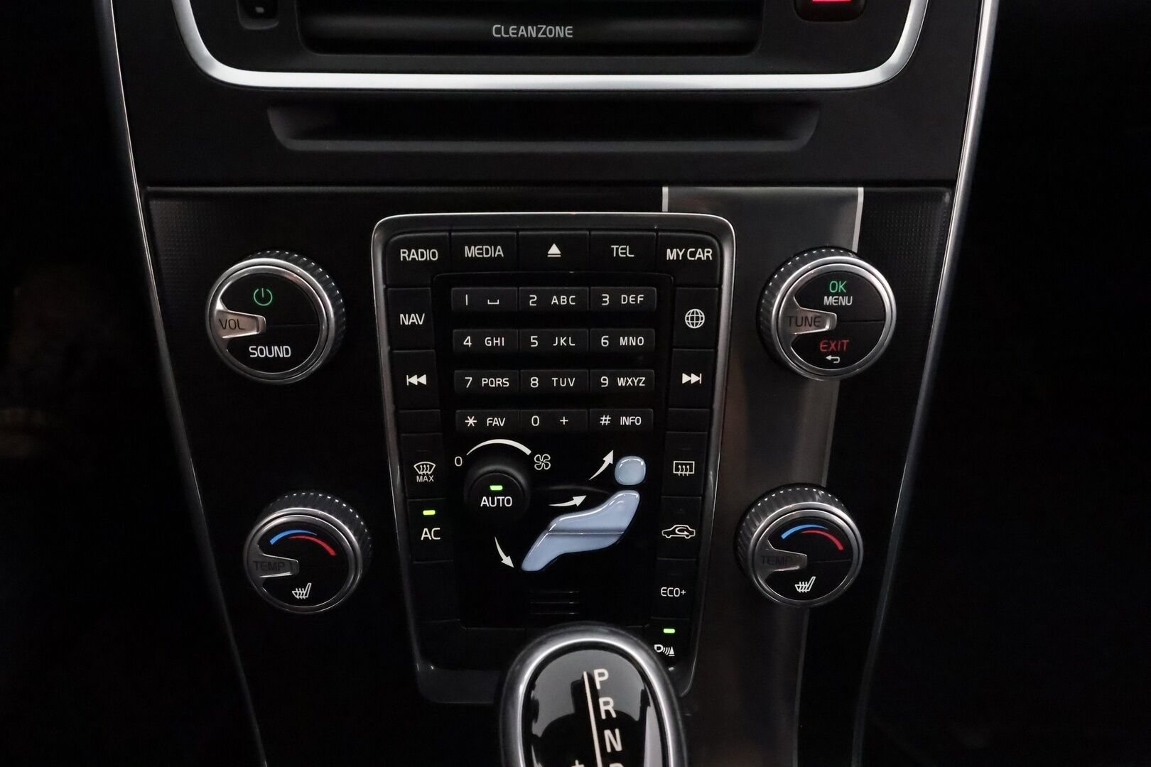 Volvo S60 2017 D3 Business R-Design Edition aut **Suomi-auto / Pa-lämmitin / Vakkari / Xenon / Bluetooth / P.tutkat**