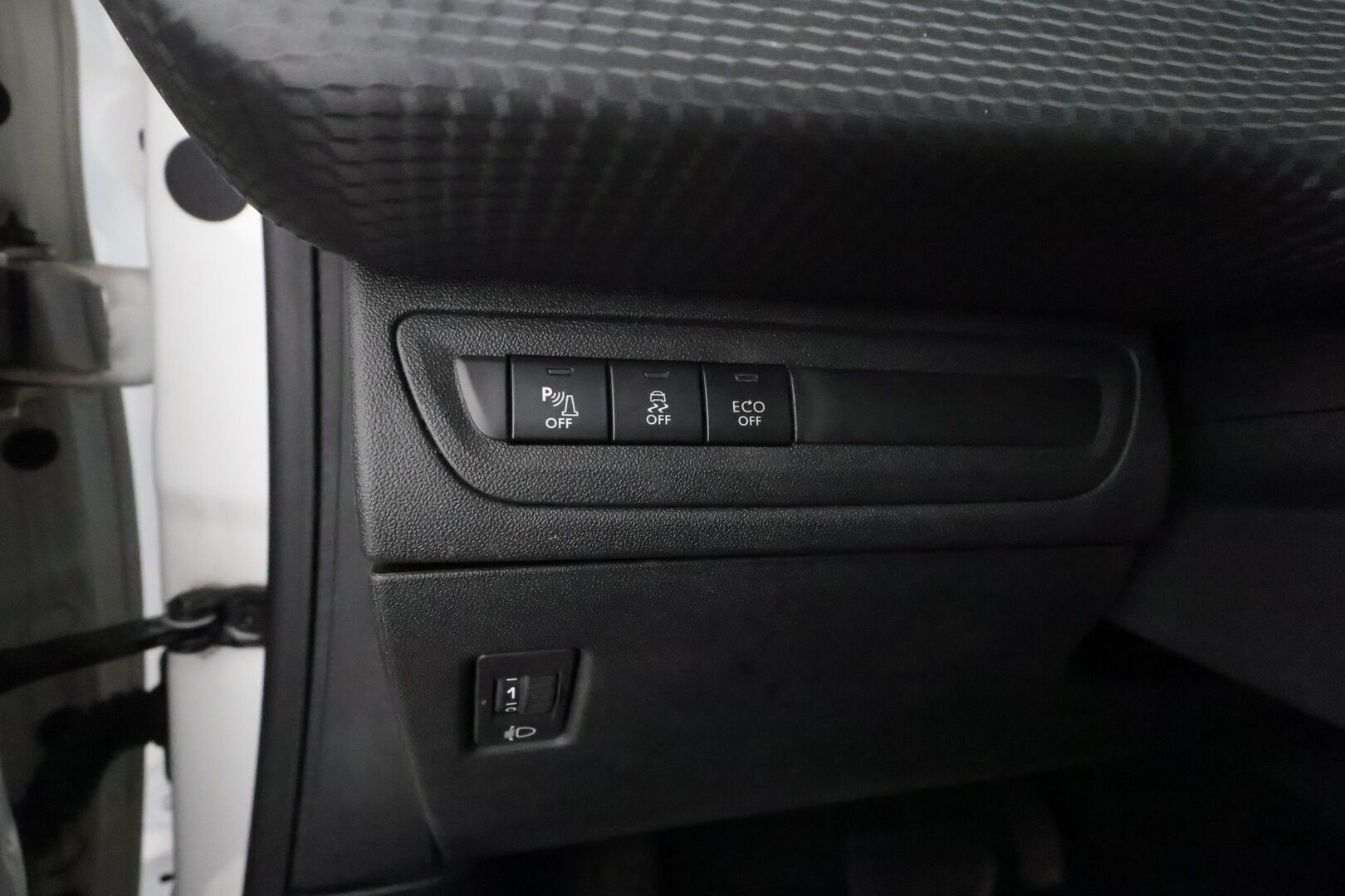 Peugeot 2008 2016 Active PureTech 110 Automaatti - 3,99 % KORKOTARJOUS TÄHÄN AUTOON - 31.5. ASTI! - Myydään Huutokaupat.com:issa
