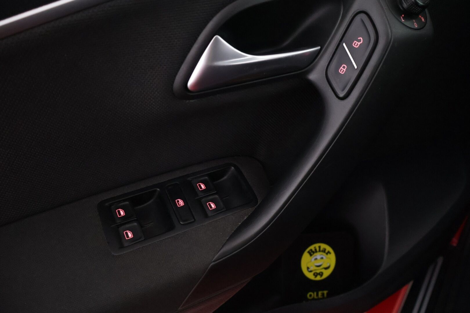 Volkswagen Polo 2016 GTI 1,8 TSI 141 kW (192 hv) DSG-automaatti - | Suomi-auto | Kattoluukku | Lohko | Kahdet renkaat |