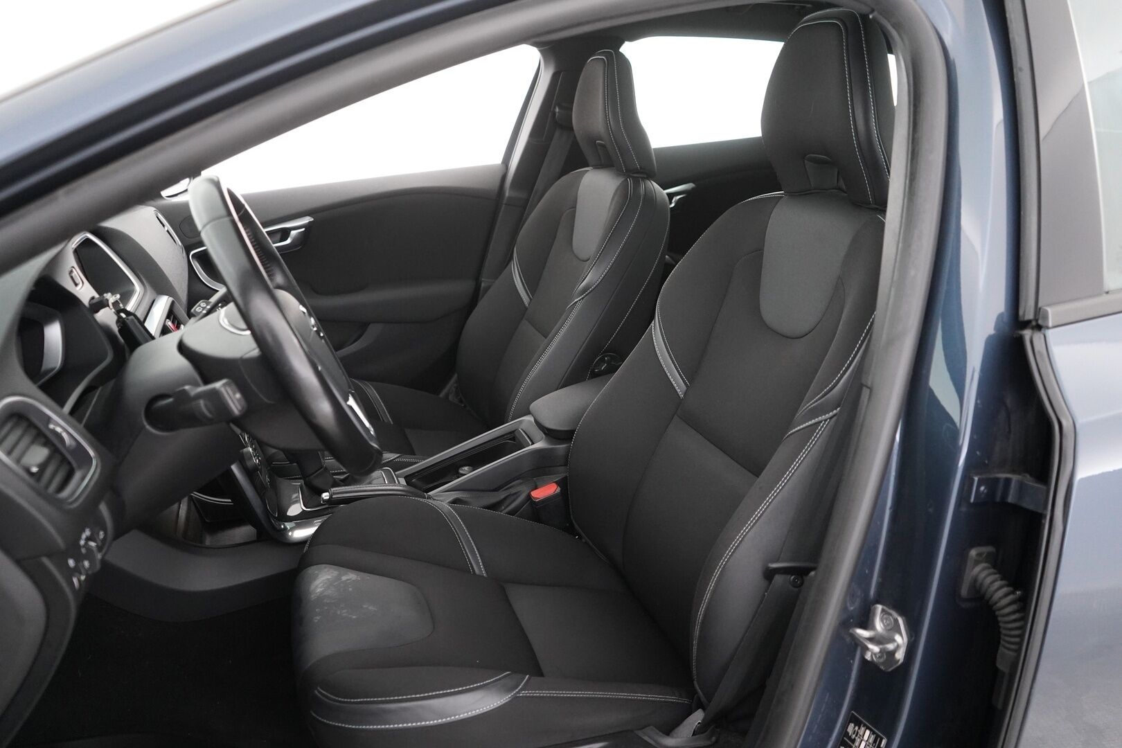Volvo V40 2017 D2 Business aut - Suomi-auto | Webasto | Panoraama | P-Kamera | Full LED | Osanahka | EI ADBLUE