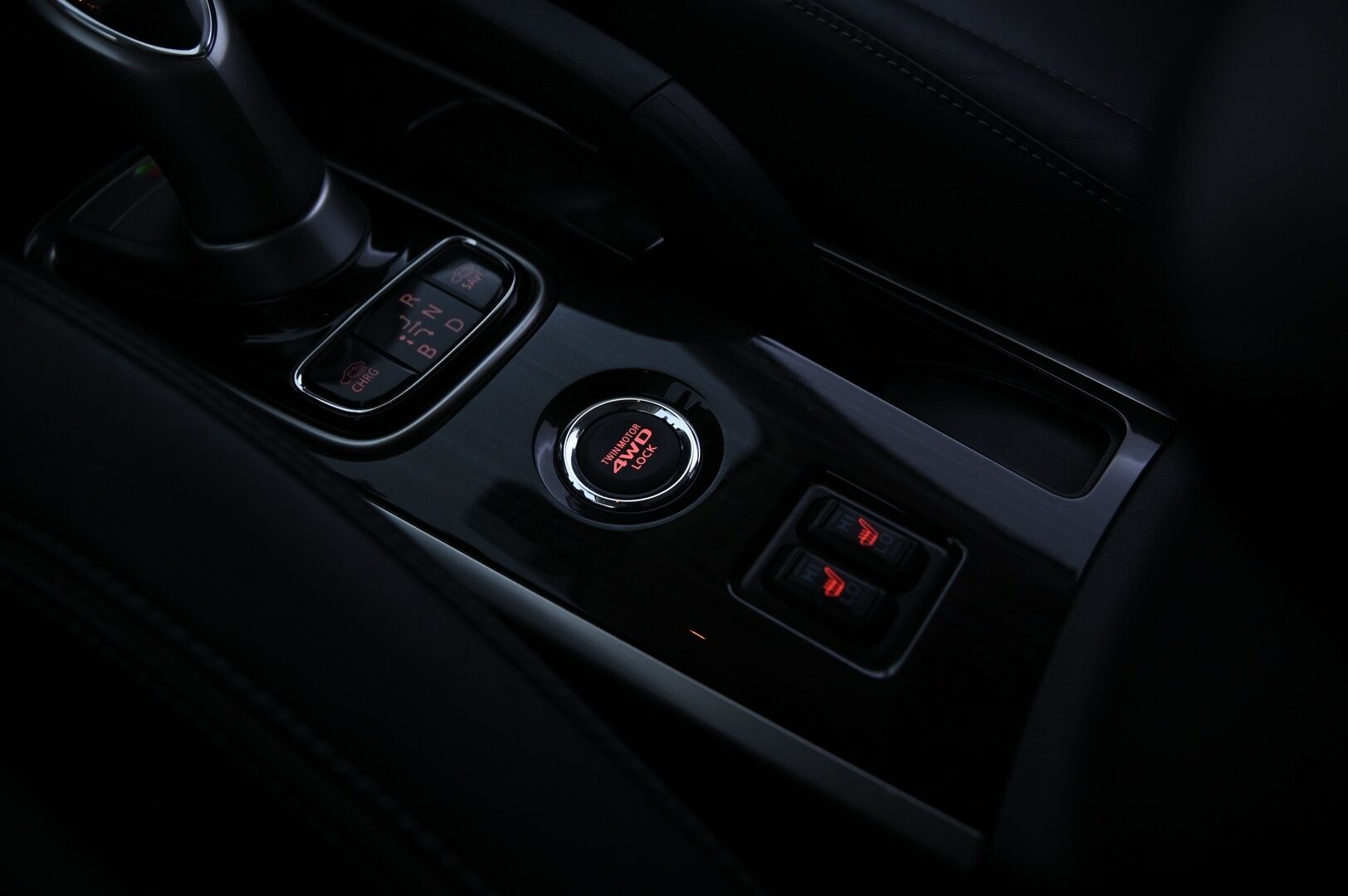 Mitsubishi OUTLANDER PHEV 2016 Instyle Navi 4WD 5P - ACC / 360° / Koukku / S-Luukku / KeyLessGo / Rockford / Nahat / Ratinlämmitin / Navi / Merkkihuollettu!