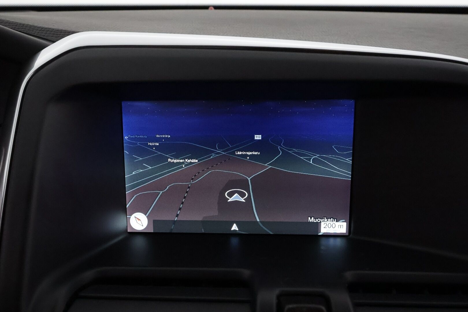 Volvo XC60 2017 D4 AWD R-Design Edition aut *ACC / Webasto / Navi / Aktiiv.Xenon / P.tutkat / Koukku / BLIS / KeylessGo* - Suomi-auto / Kahdet renkaat aluvanteilla / Merkkihuollettu