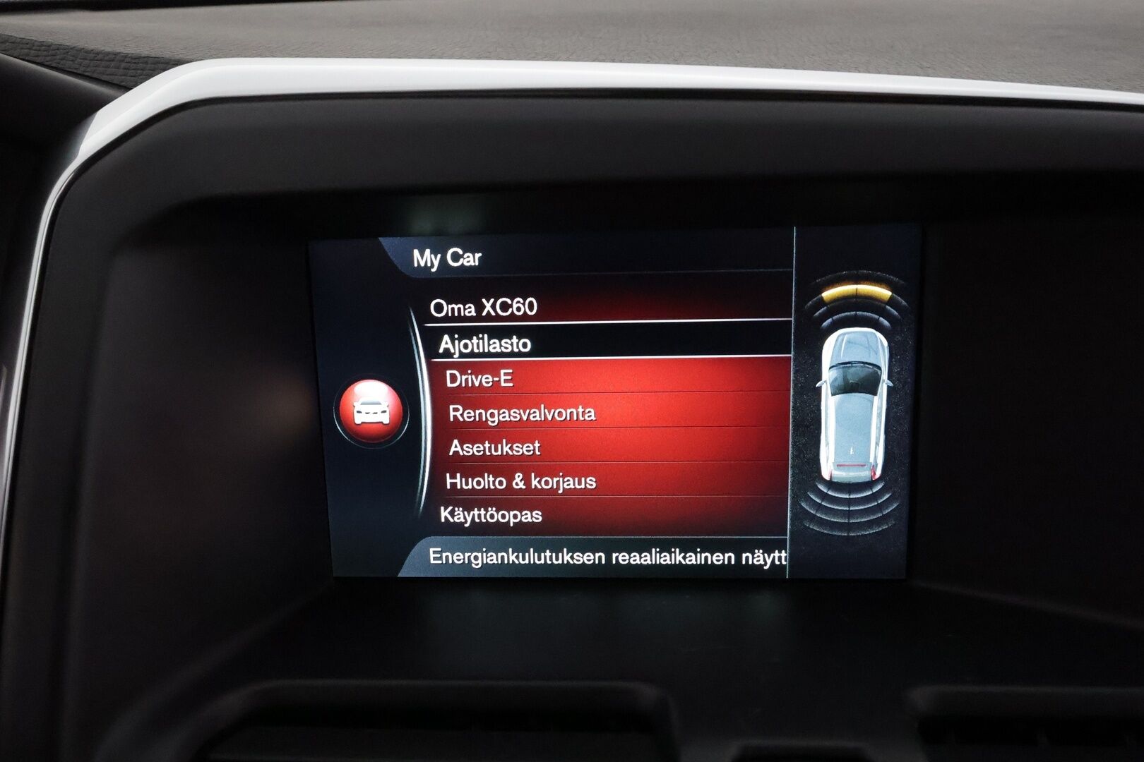 Volvo XC60 2017 D4 AWD R-Design Edition aut *ACC / Webasto / Navi / Aktiiv.Xenon / P.tutkat / Koukku / BLIS / KeylessGo* - Suomi-auto / Kahdet renkaat aluvanteilla / Merkkihuollettu