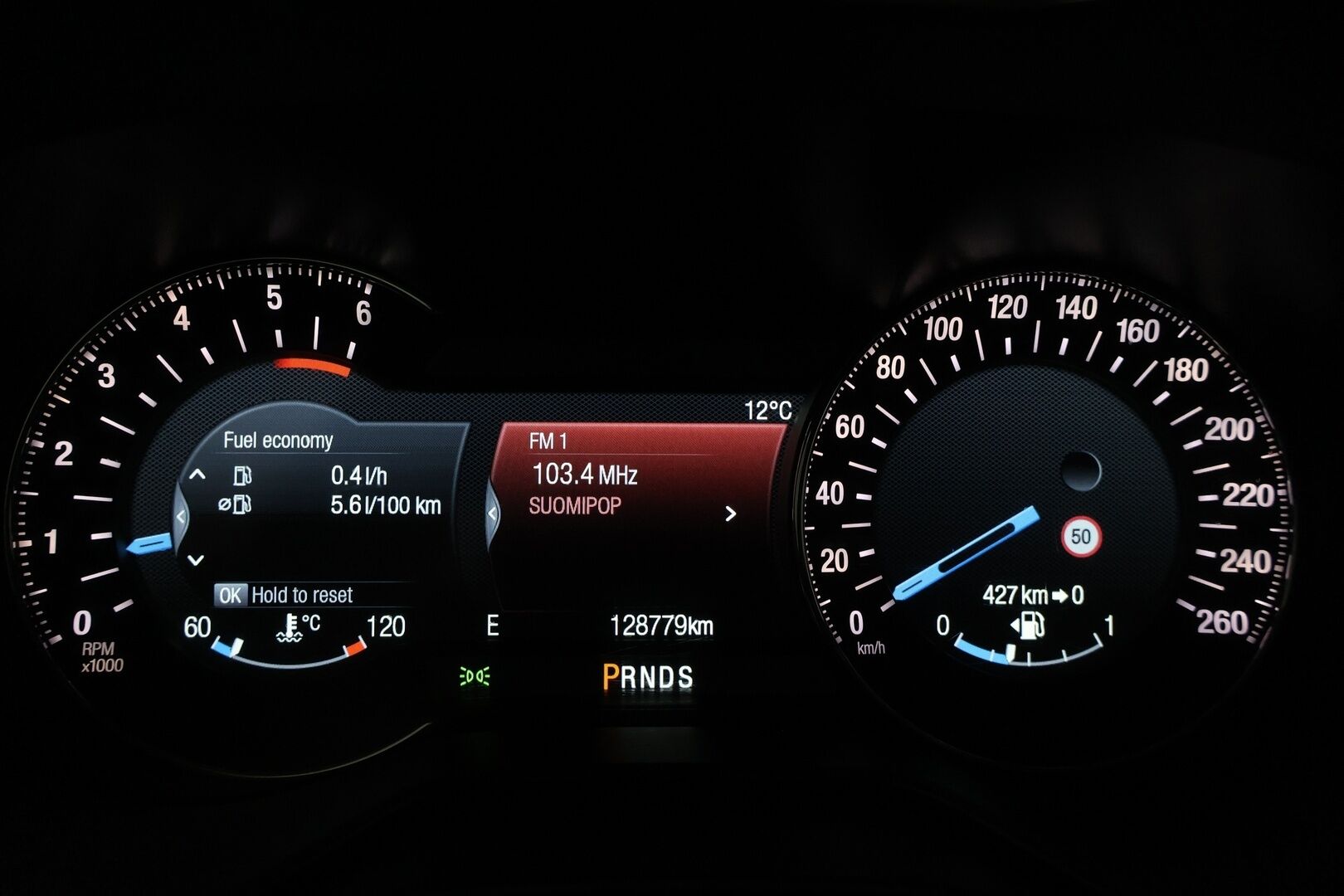 Ford Mondeo 2016 2,0 TDCi 150hv PowerShift Titanium Wagon - Webasto | Koukku | P-tutkat | Navi | Isommalla keskinäytöllä 