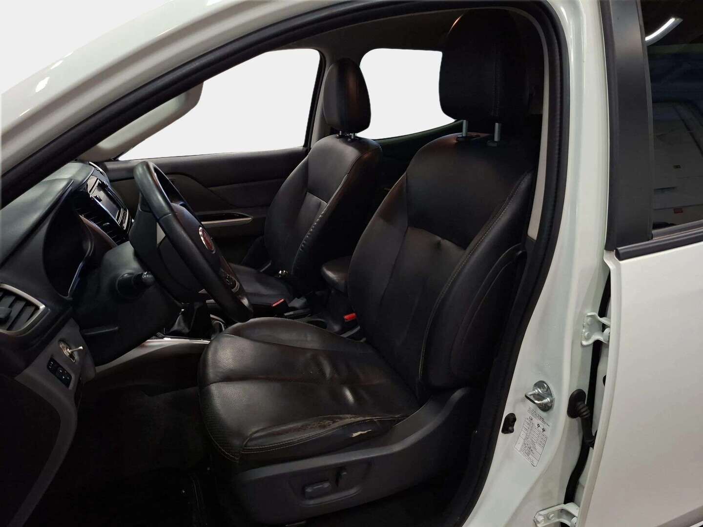 Fiat Fullback 2017 2,4 Double Cab Pack Premium 4x4 - | Suomi-auto | Vetokoukku | Lohkolämmitin | Peruutuskamera | Navi | 