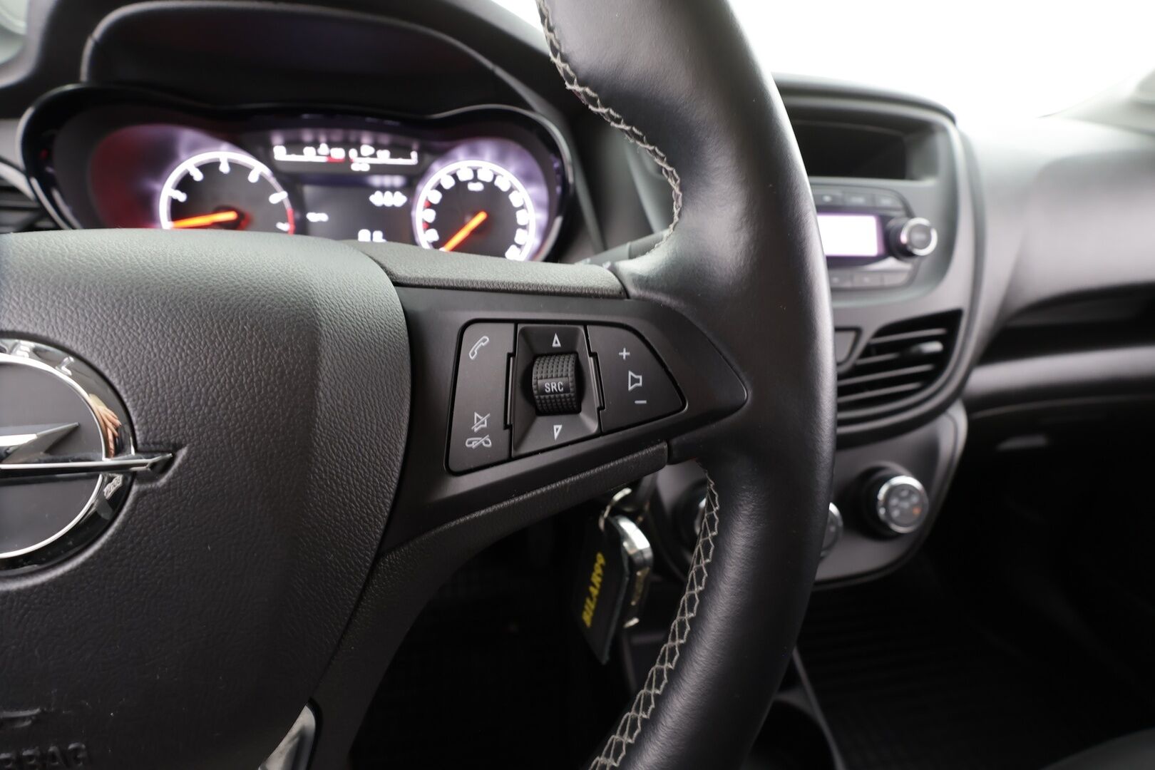 Opel Karl 2017 5-ov Enjoy 1,0 Ecotec 55kW MT5 * Suomi-auto / Vakkari / Radio / P.tutka / Kaistavahti / Lohkolämmitin / Ilmastointi / Ratinlämmitin * - 2xRenkaat 