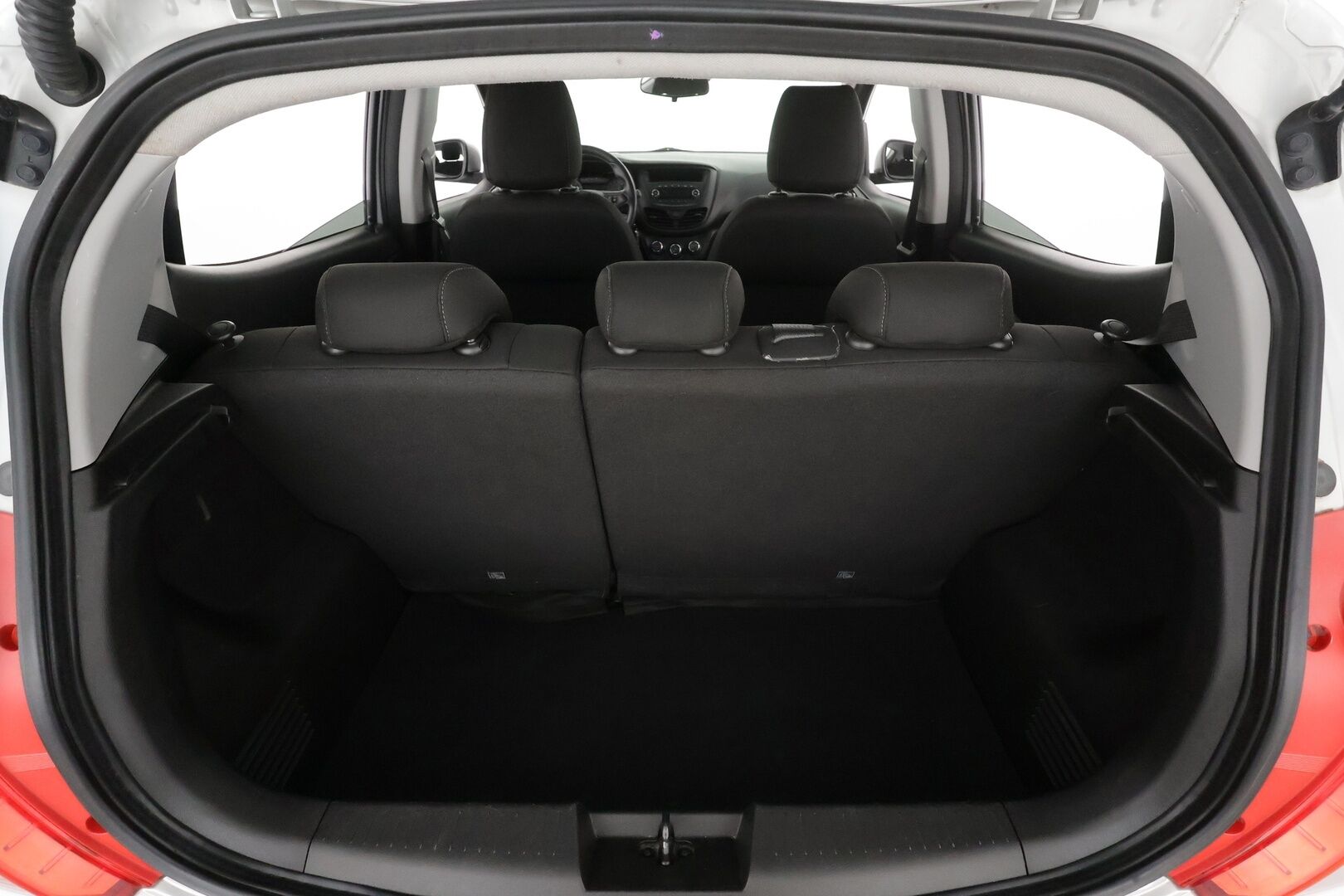 Opel Karl 2017 5-ov Enjoy 1,0 Ecotec 55kW MT5 * Suomi-auto / Vakkari / Radio / P.tutka / Kaistavahti / Lohkolämmitin / Ilmastointi / Ratinlämmitin * - 2xRenkaat 