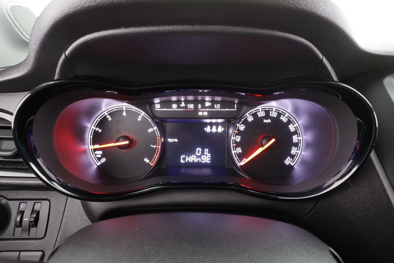 Opel Karl 2017 5-ov Enjoy 1,0 Ecotec 55kW MT5 * Suomi-auto / Vakkari / Radio / P.tutka / Kaistavahti / Lohkolämmitin / Ilmastointi / Ratinlämmitin * - 2xRenkaat - HULLUT VÄLIPÄIVÄT KORKOTARJOUS 2,49%