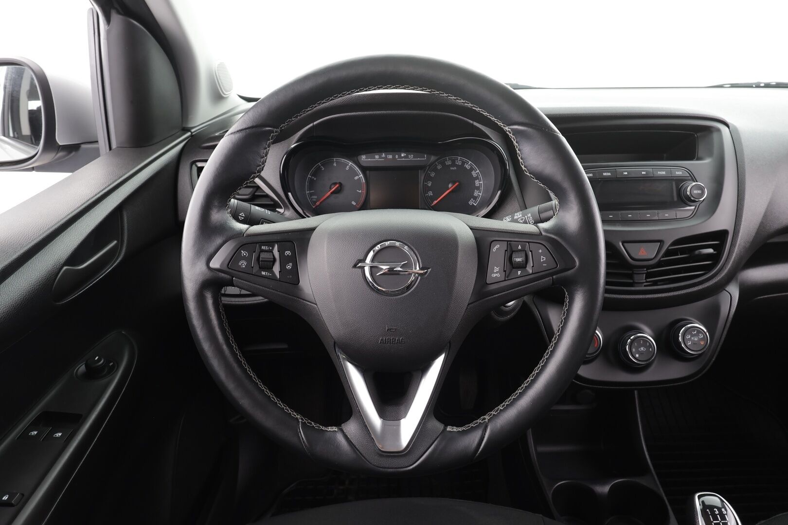 Opel Karl 2017 5-ov Enjoy 1,0 Ecotec 55kW MT5 * Suomi-auto / Vakkari / Radio / P.tutka / Kaistavahti / Lohkolämmitin / Ilmastointi / Ratinlämmitin * - 2xRenkaat - HULLUT VÄLIPÄIVÄT KORKOTARJOUS 2,49%