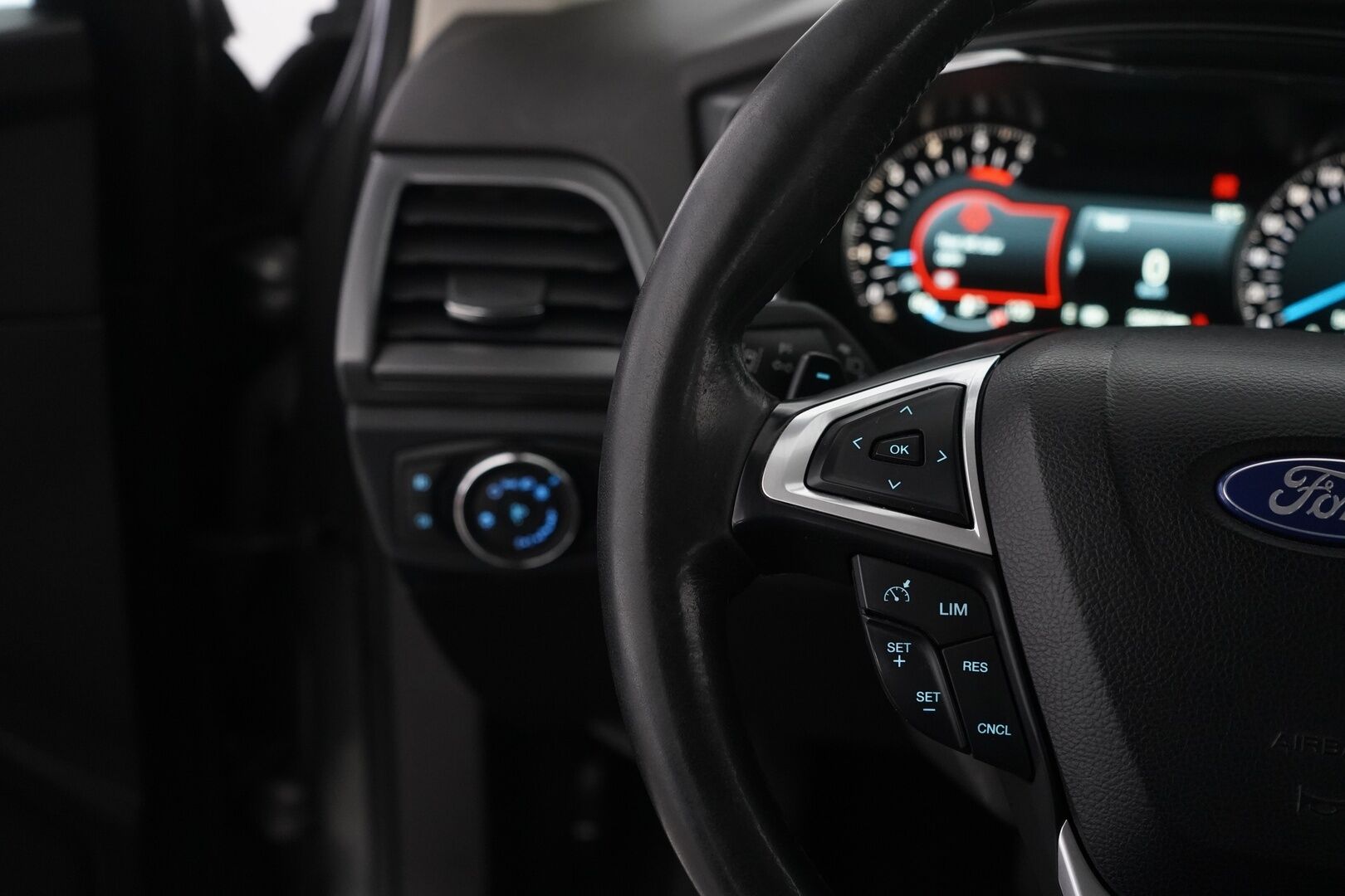Ford Mondeo 2016 MYYDÄÄN HUUTOKAUPAT.COM