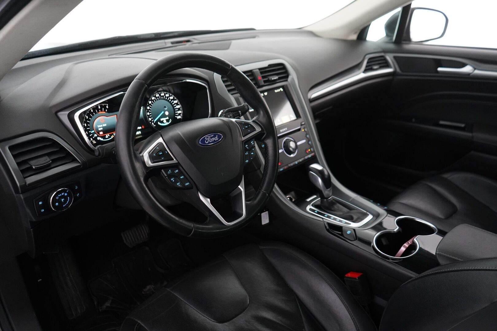 Ford Mondeo 2016 MYYDÄÄN HUUTOKAUPAT.COM