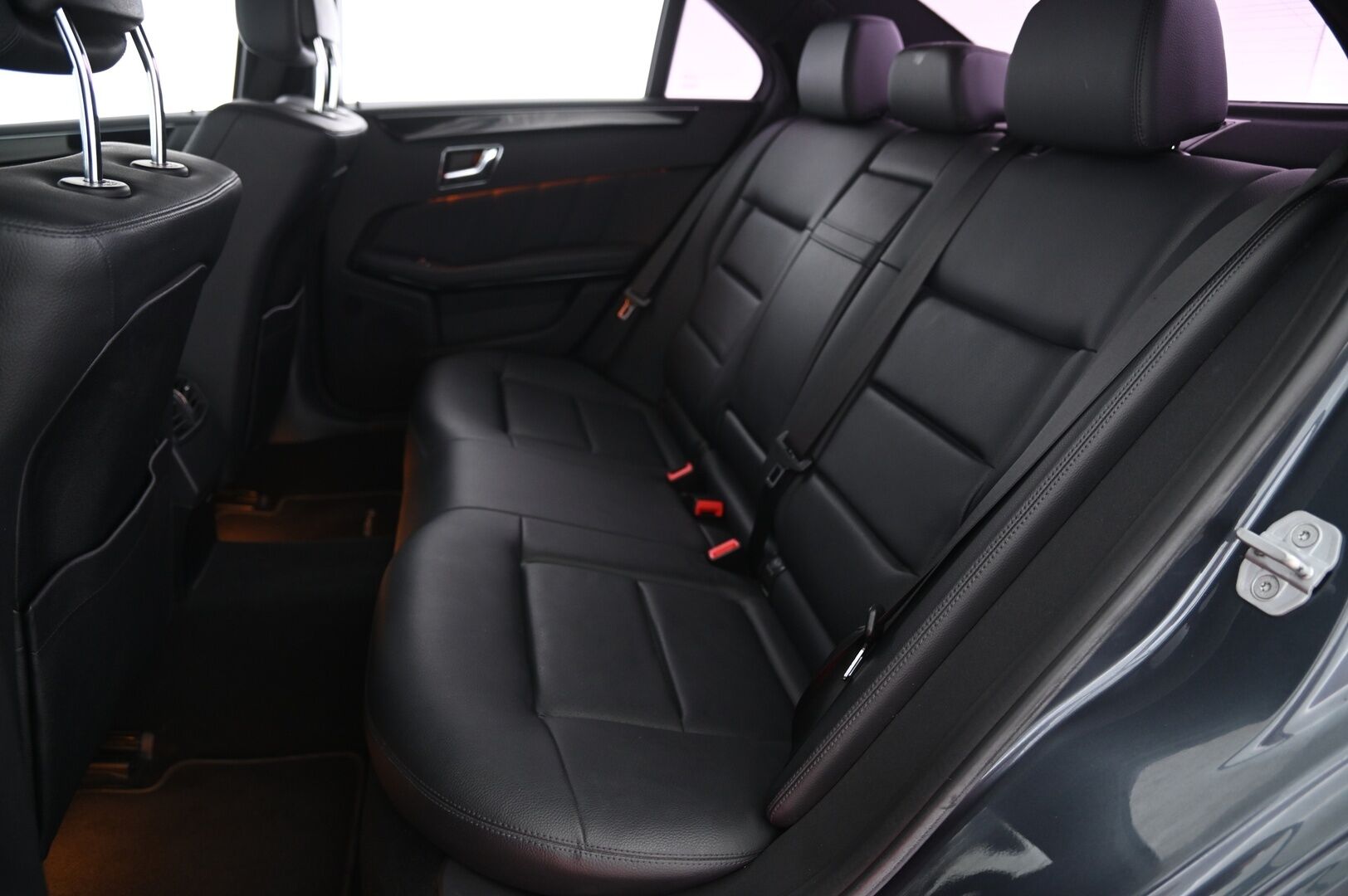 Mercedes-Benz E 2011 350 CDI Avantgarde - AMG sisä- ja ulkopaketti | Ortopedit muistilla | Tutkat | ILS | Lohko - KORKO VAIN 3,99 %