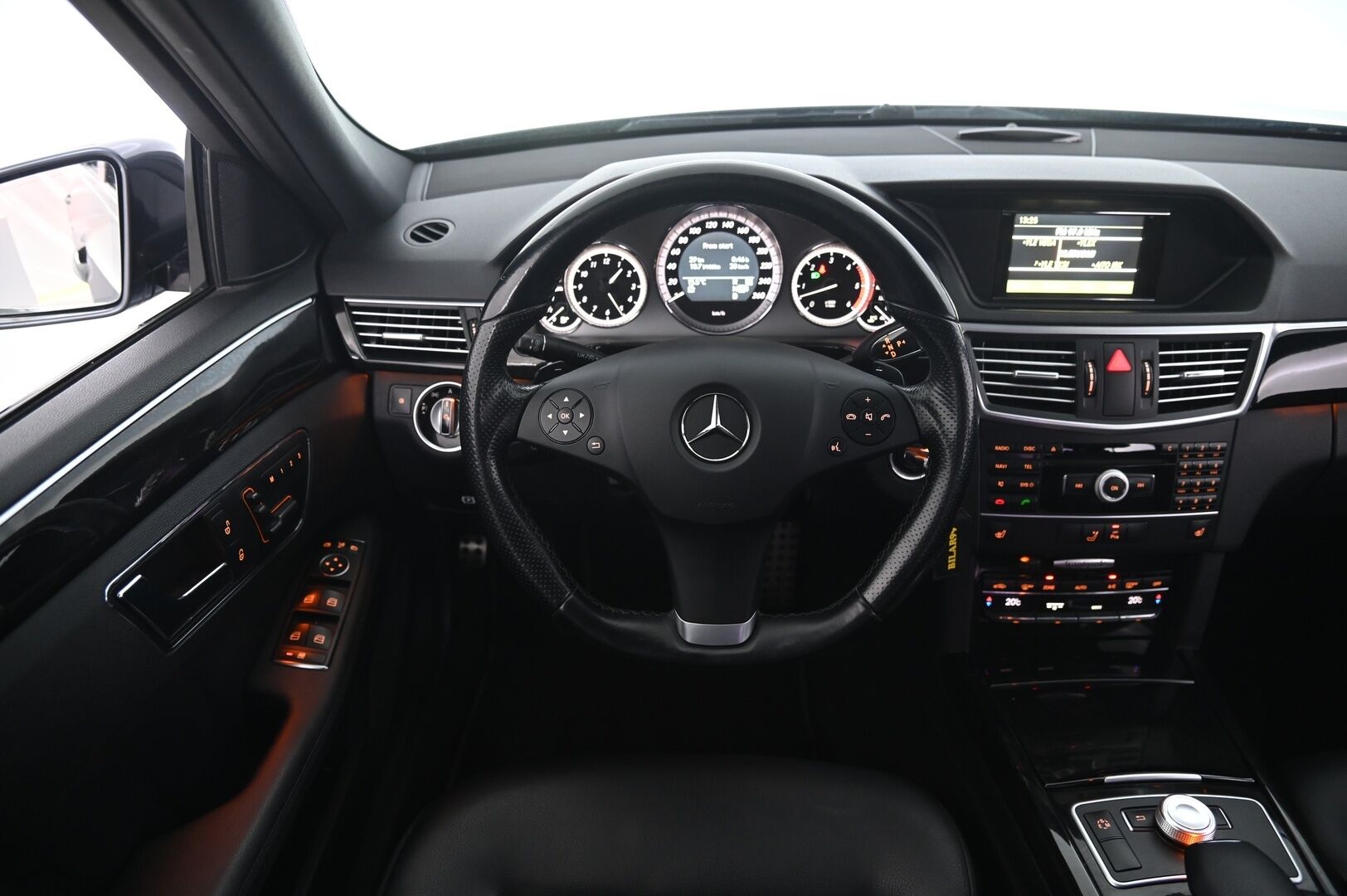 Mercedes-Benz E 2011 350 CDI Avantgarde - AMG sisä- ja ulkopaketti | Ortopedit muistilla | Tutkat | ILS | Lohko - KORKO VAIN 3,99 %